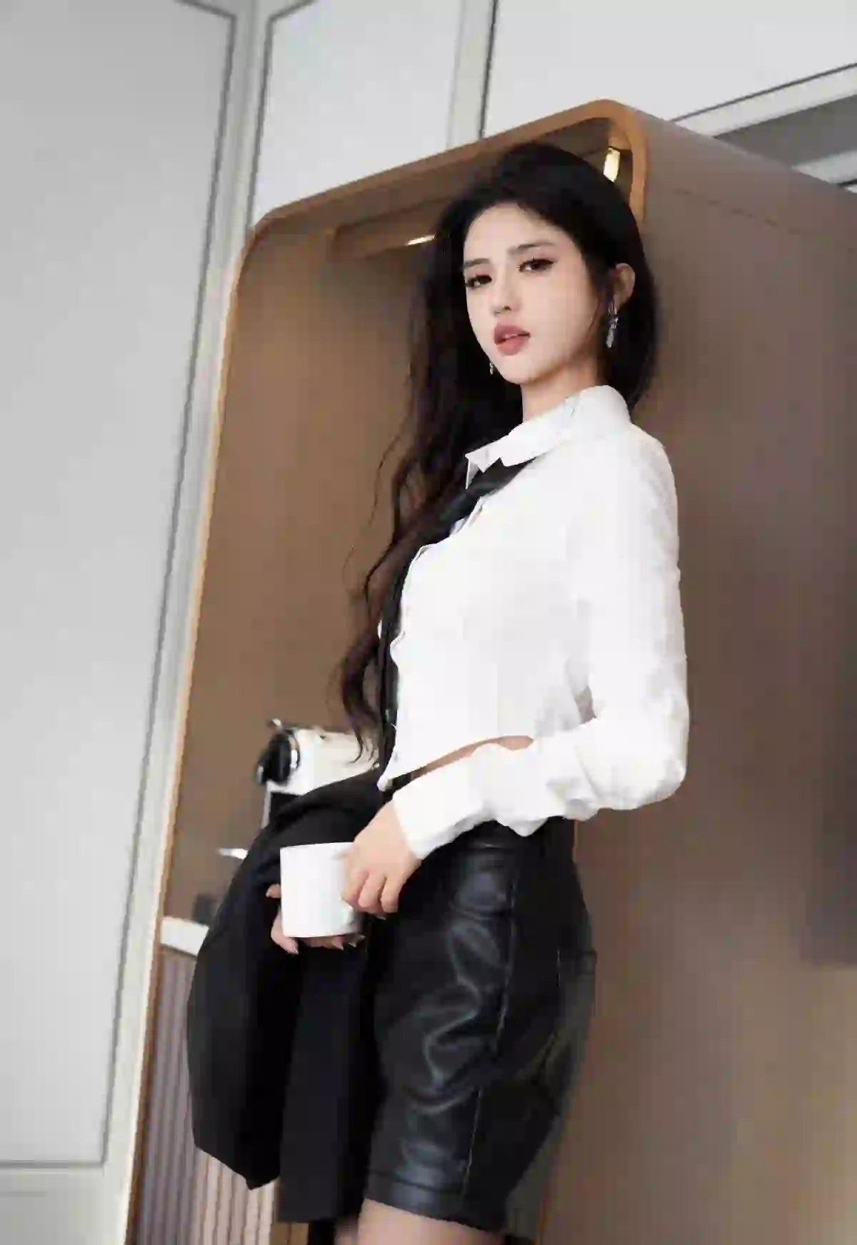 黑丝高跟美女 白色衬衫 丝袜美腿