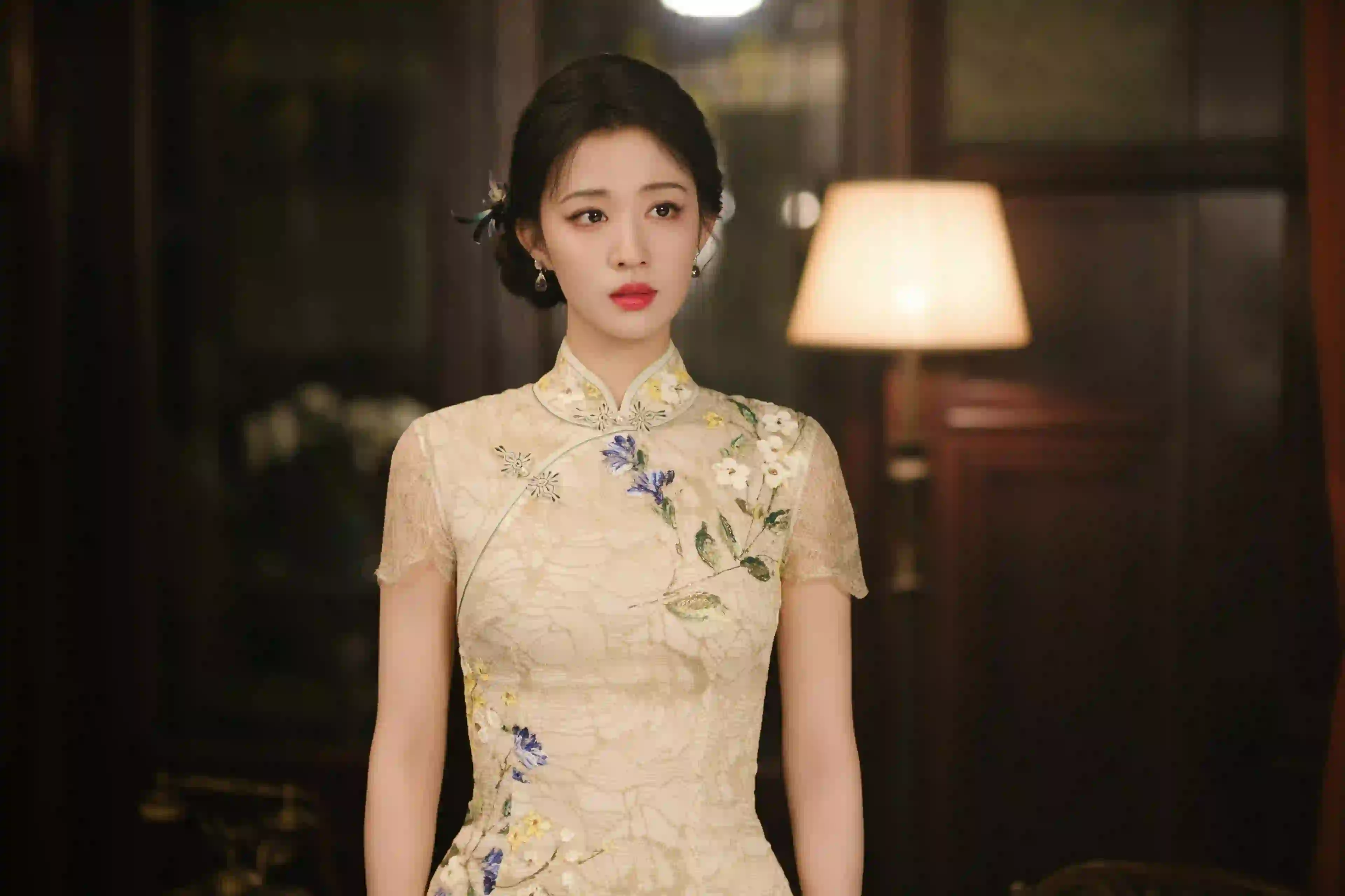 王楚然 长卷发 长发美女 纯欲 旗袍 优雅
