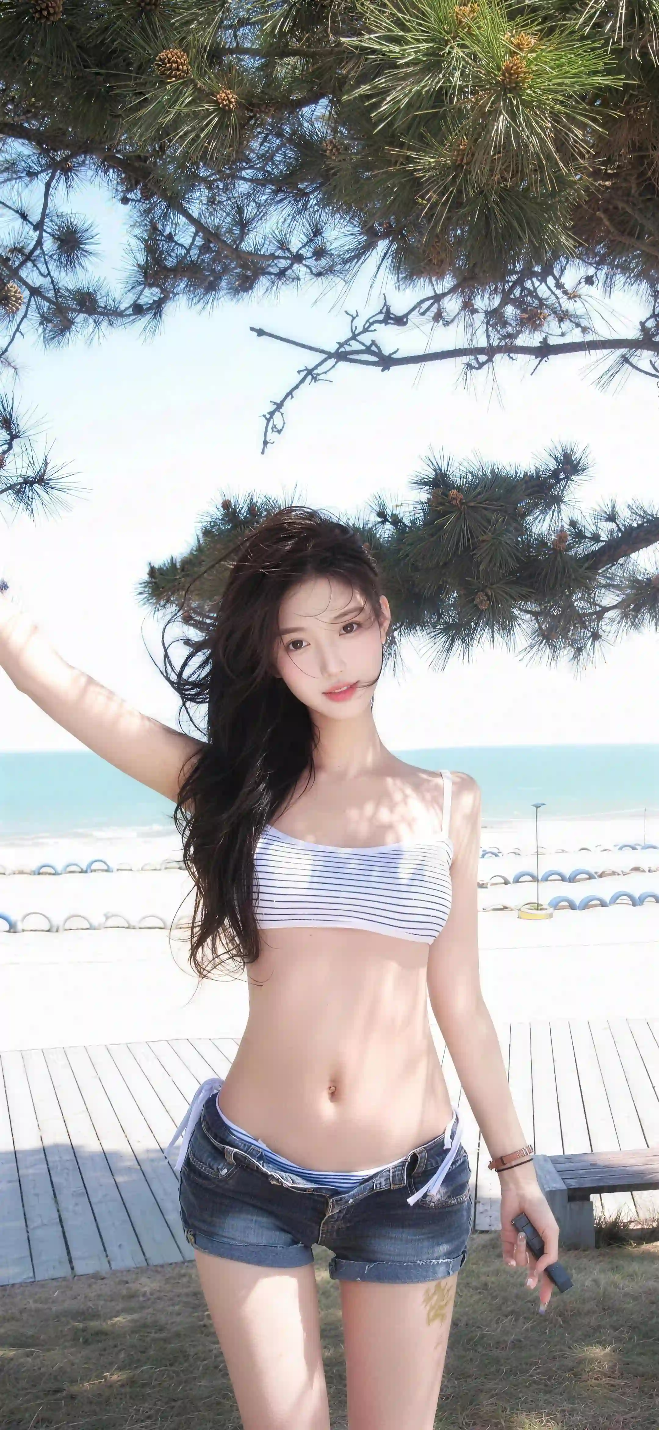 海边少女 松树阳光 长发写真 夏日清新