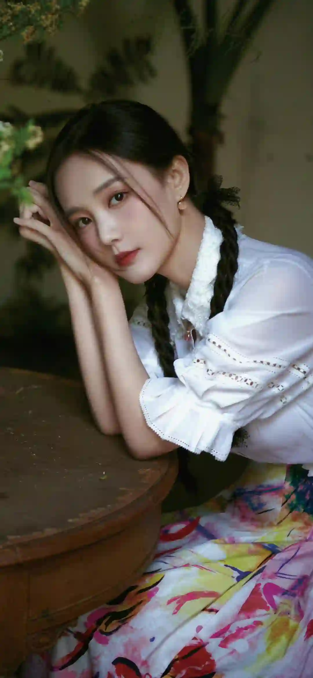 李一桐 长发白衣女孩 明星