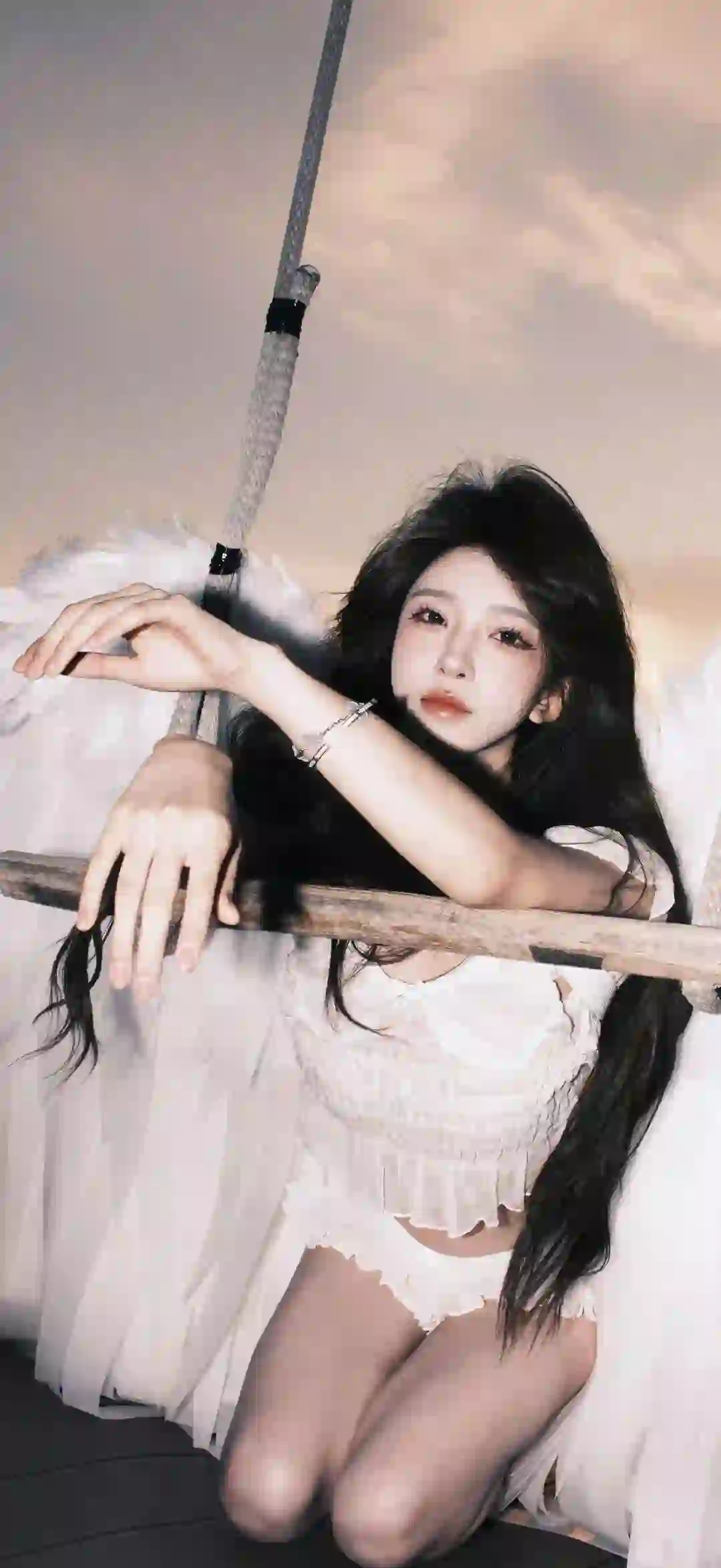 长发白衣美女 居家写真 天使翅膀 清纯美女