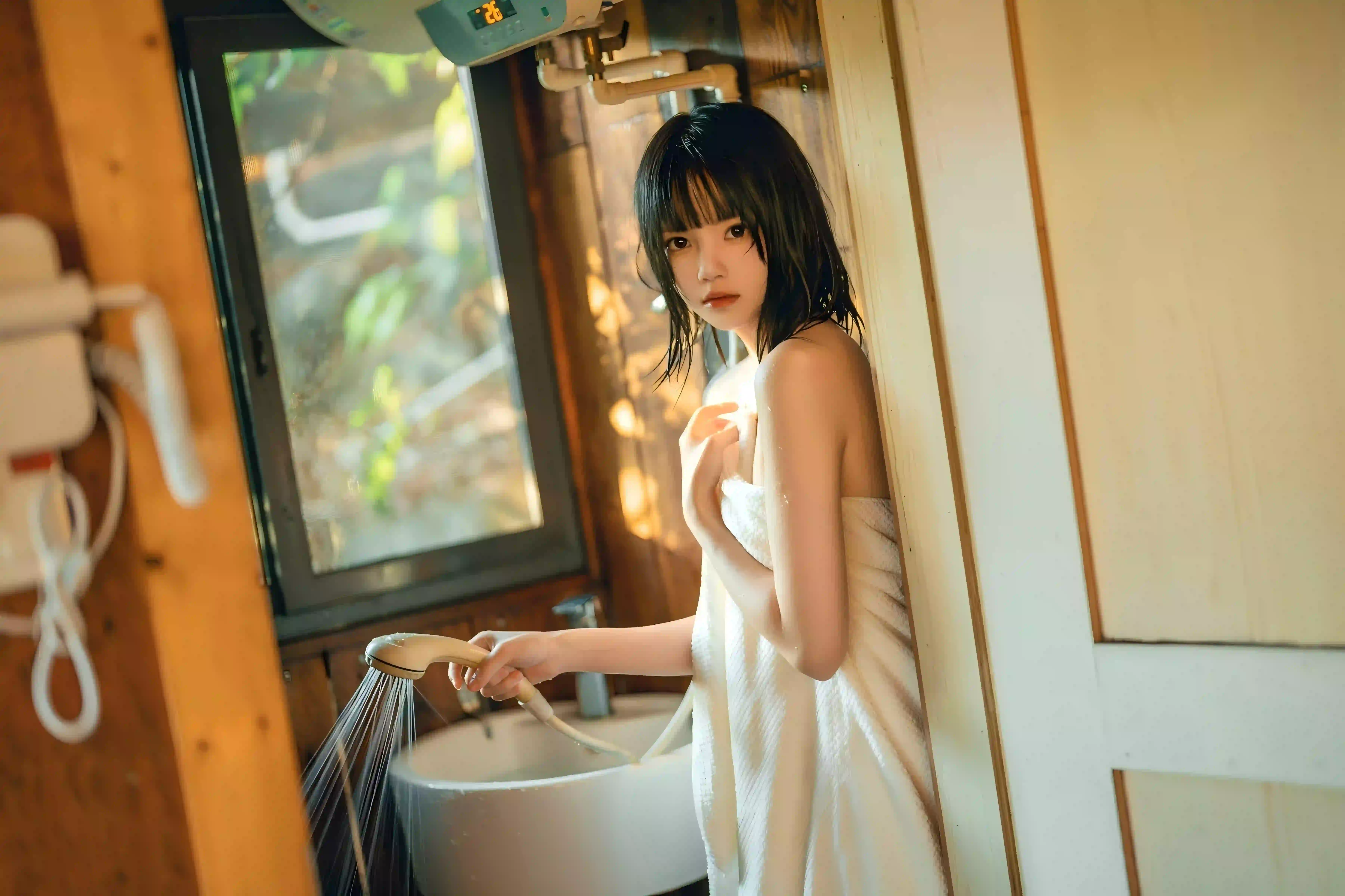 长发清纯美女 居家写真 长腿美女 清纯