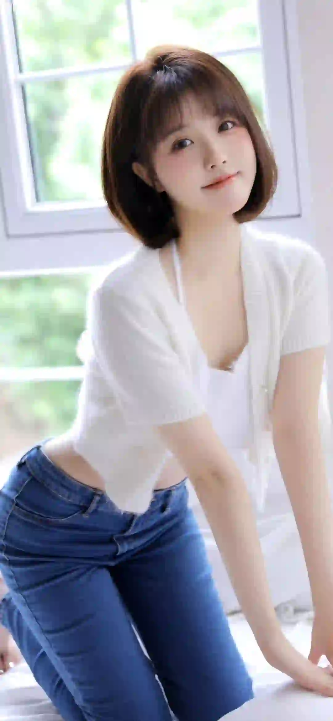 可爱甜美短发女孩 牛仔穿搭 居家写真