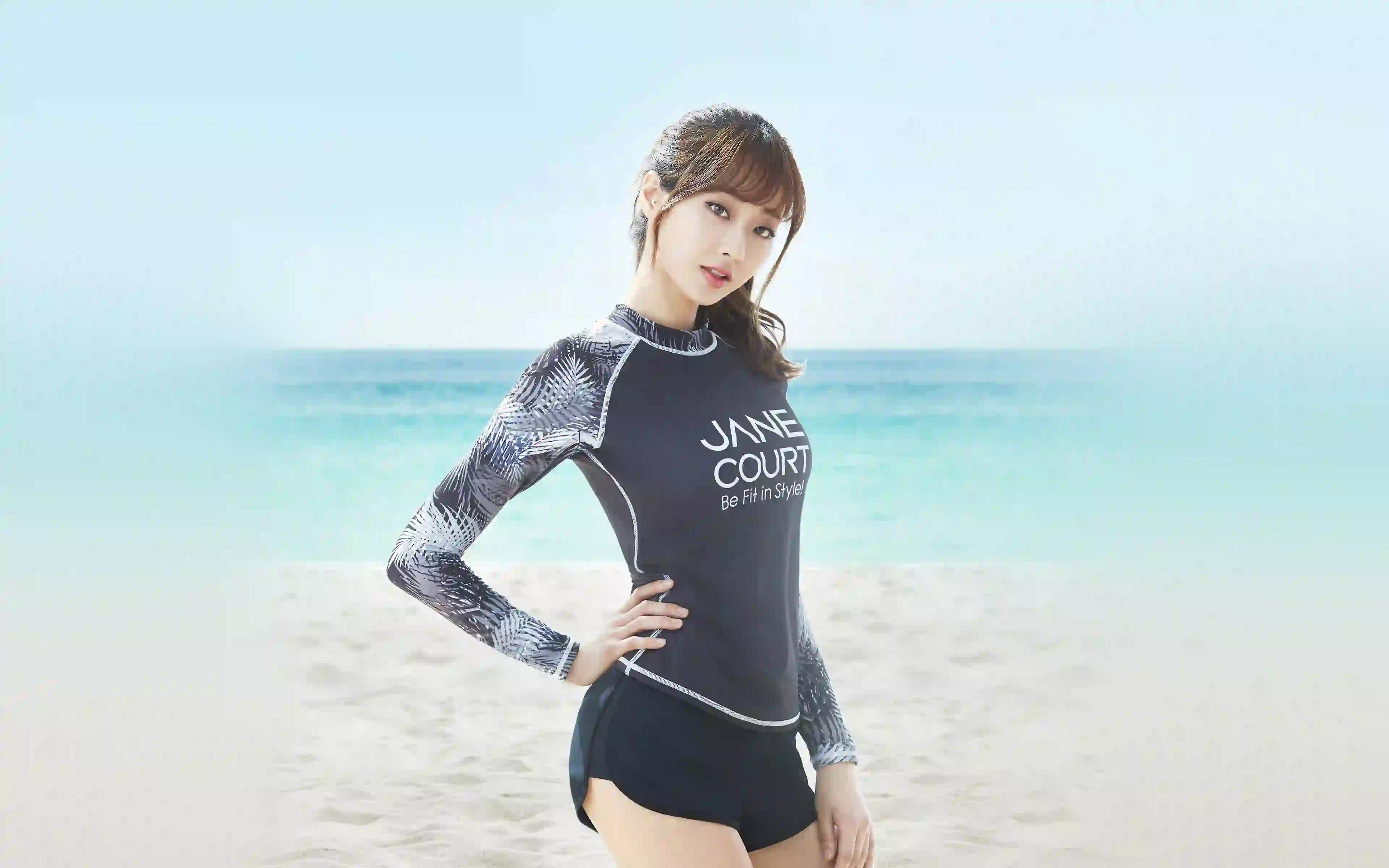 长发美女 户外 沙滩 海洋