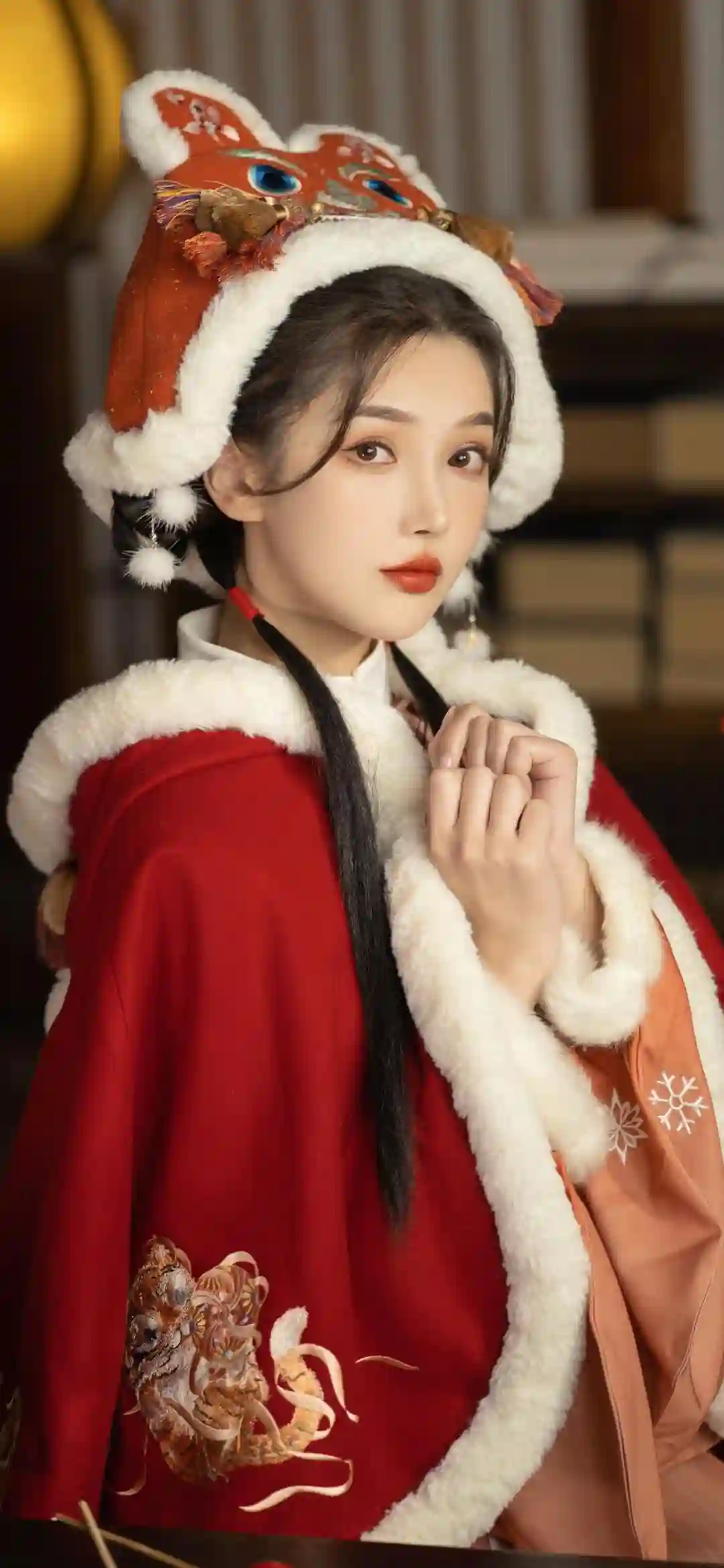 汉服古风美女 居家写真 红色披风