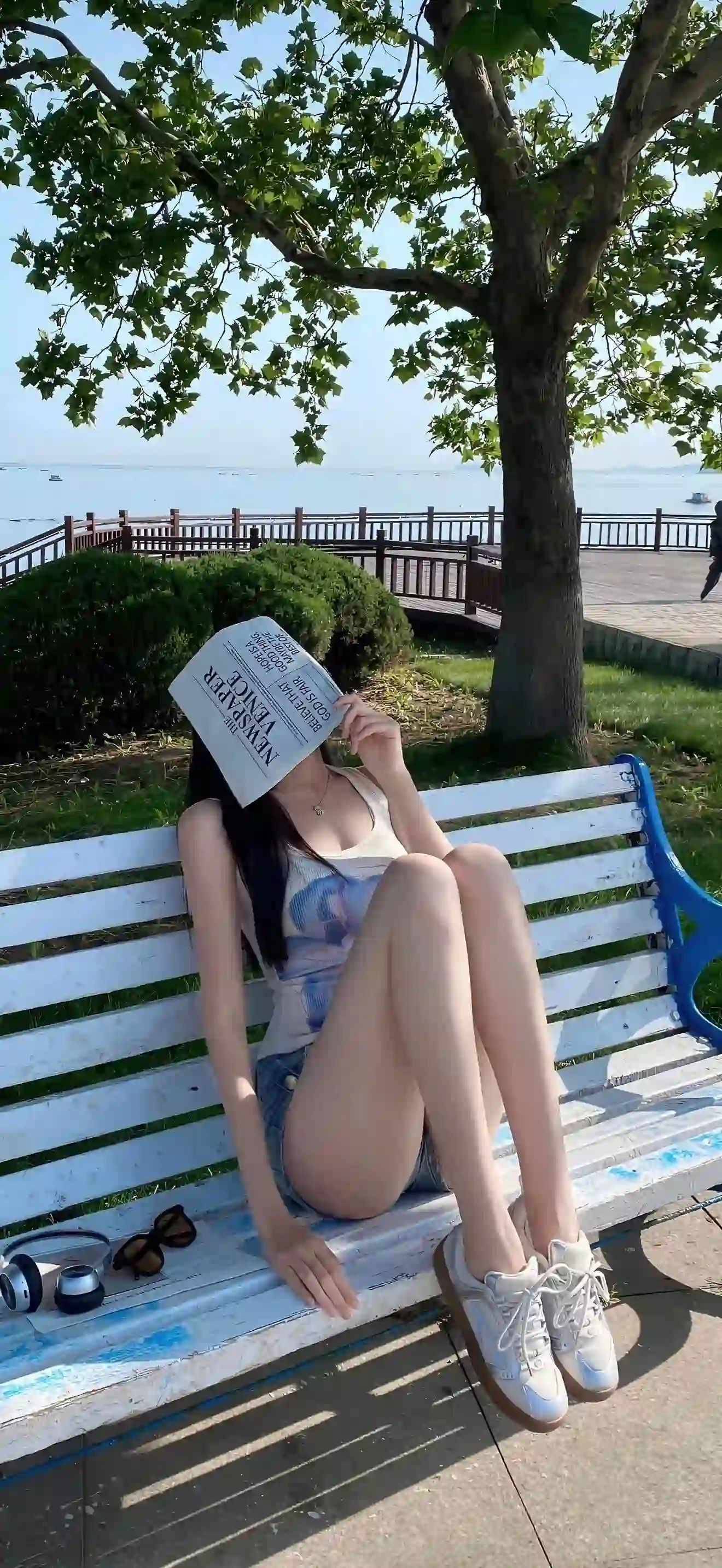 公园 长发美腿 户外 