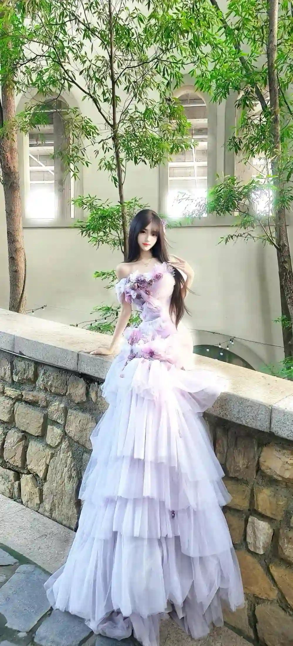 紫色薄纱礼服 花饰长裙 优雅少女 户外写真 石墙 薄纱裙