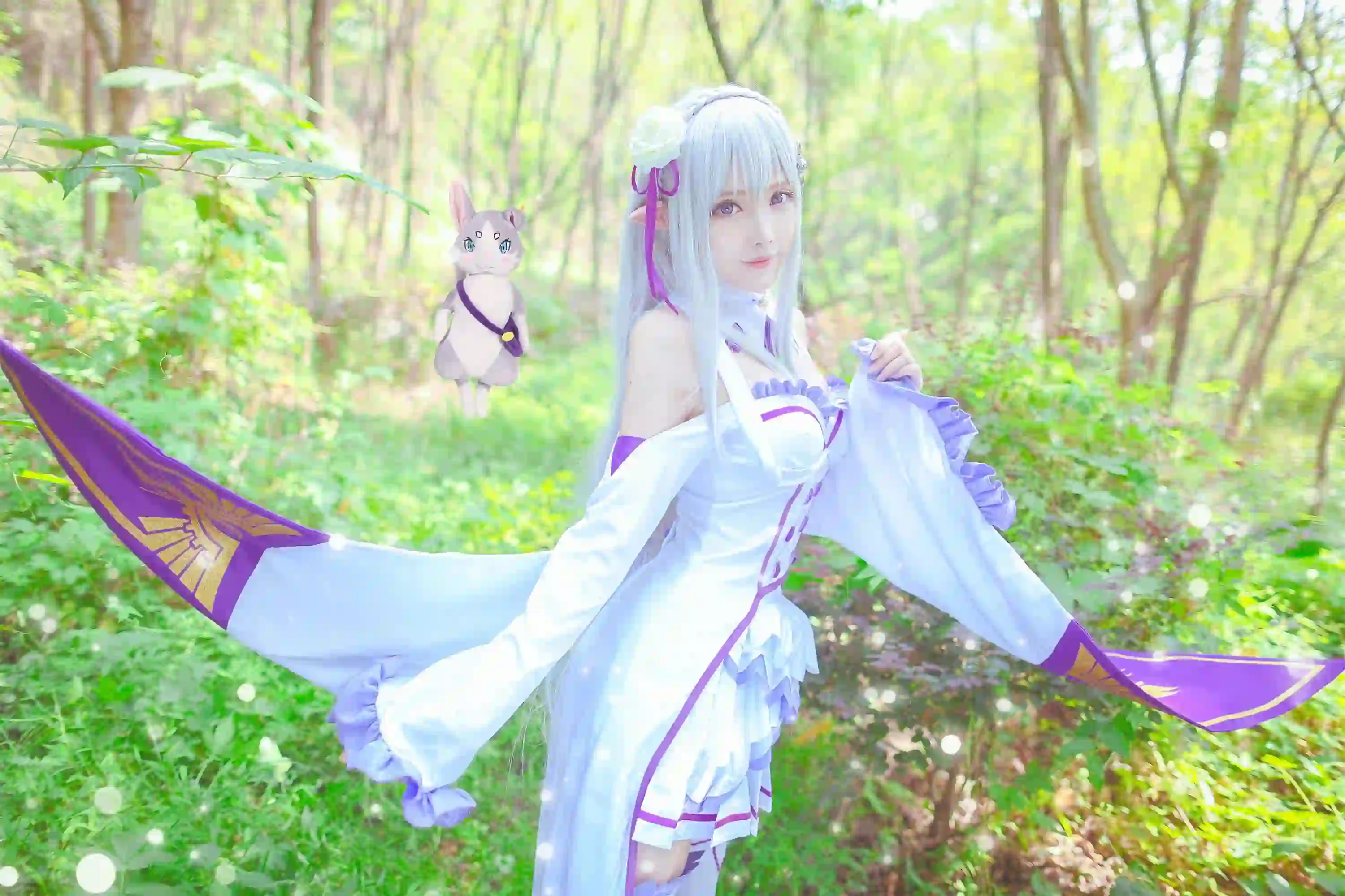 长发美女 白色长发 户外 自然 魔法 可爱