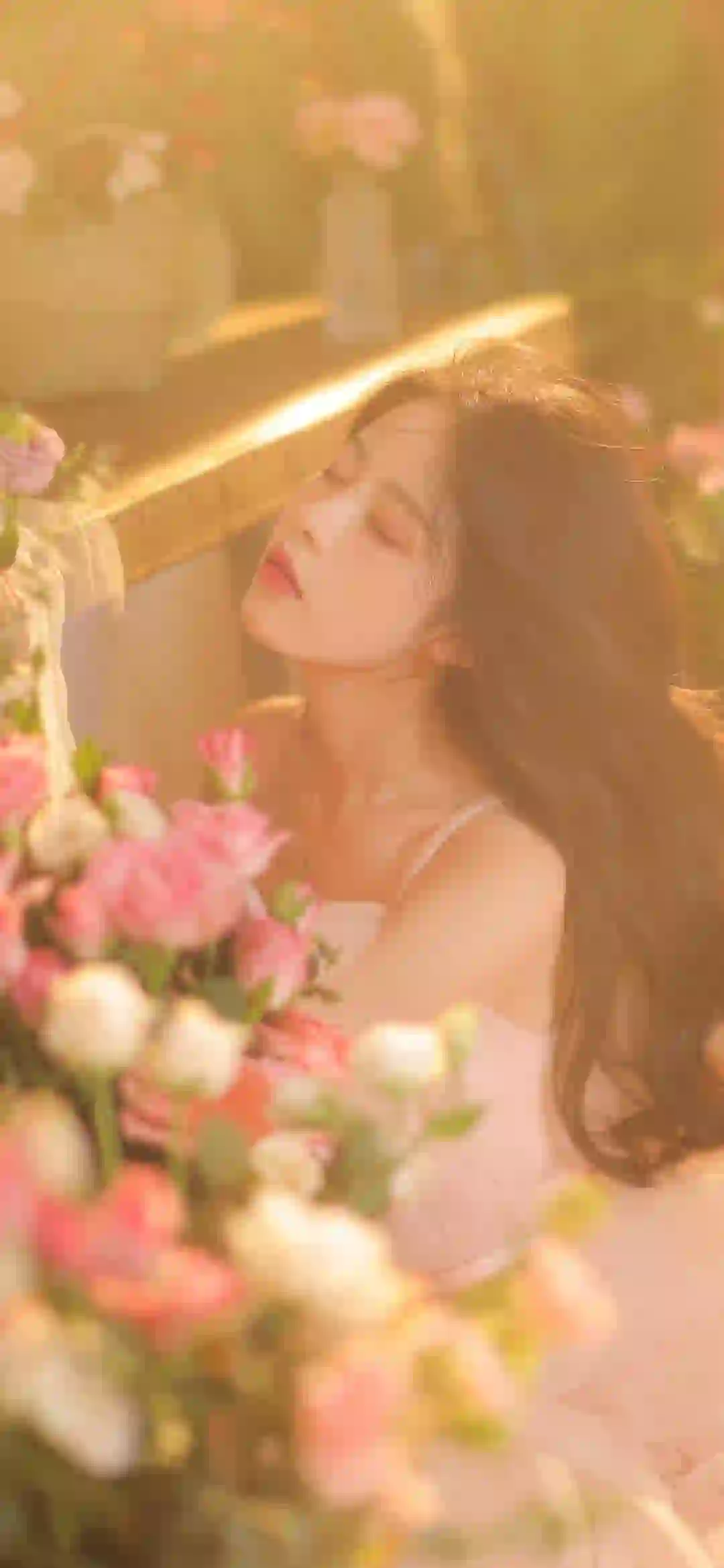 郁金香 🌷 长发清纯美女 朦胧感 粉色吊带长裙美女  4