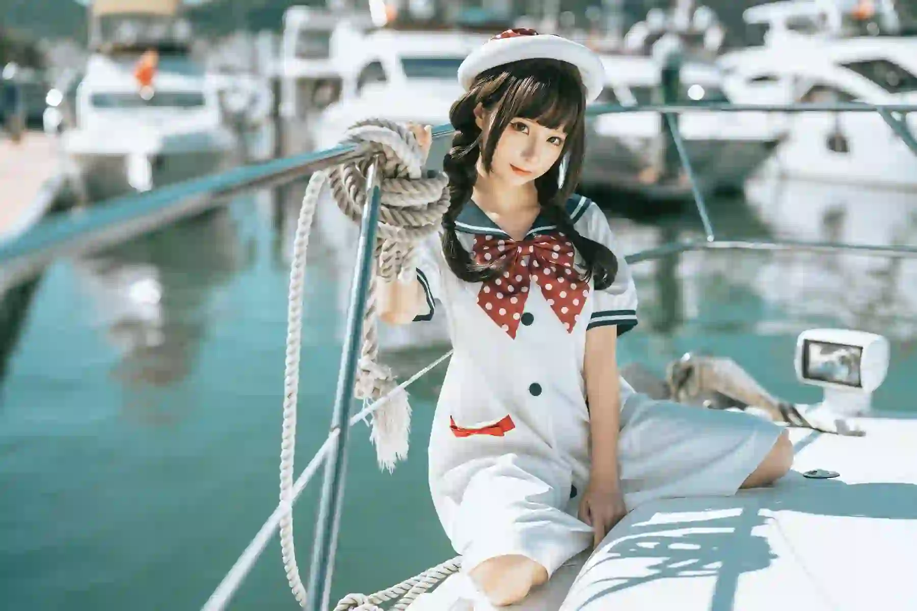 双马尾 水手服 白色衣服 夏日 游艇