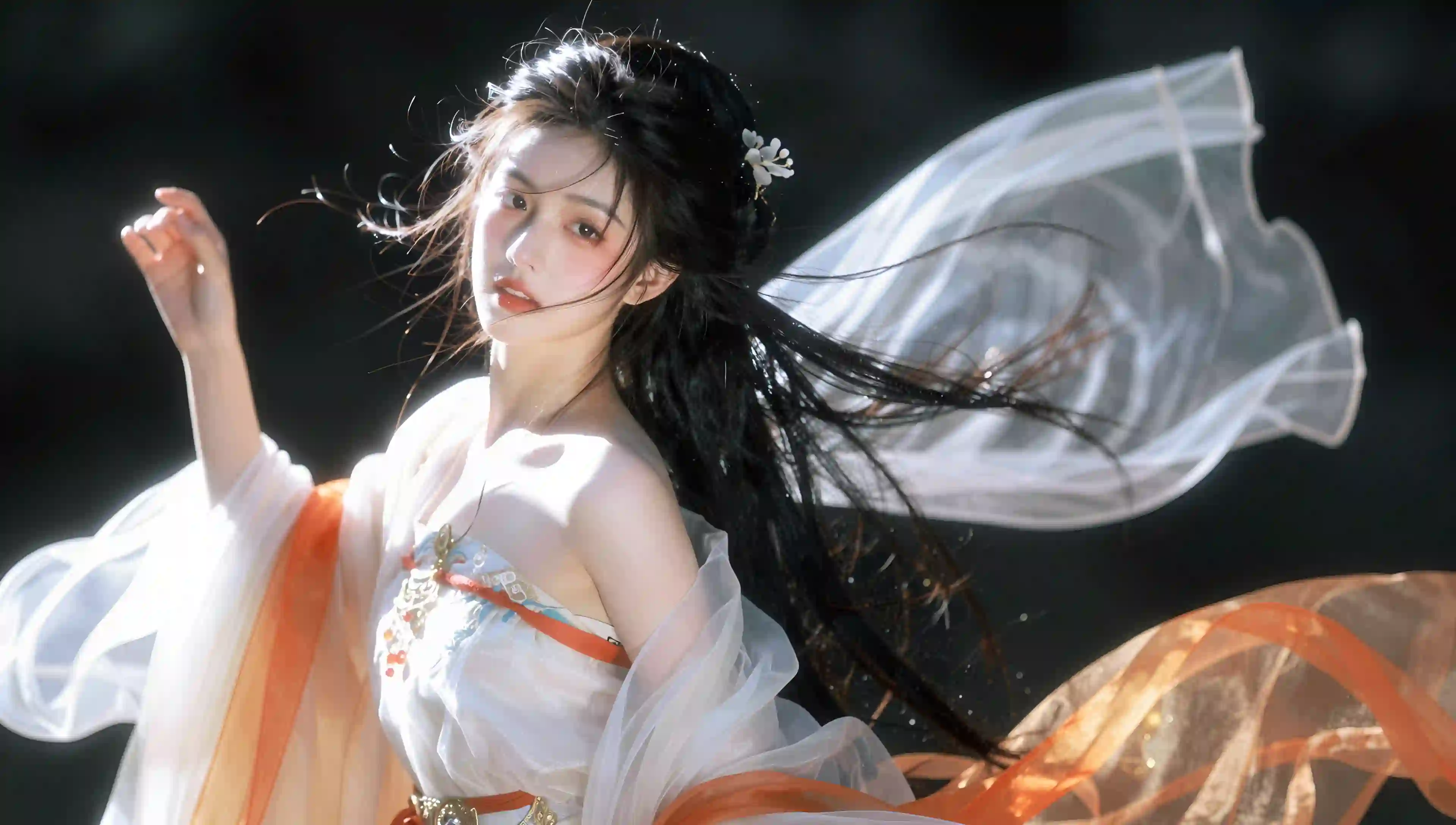 长发古风汉服美女 古风 汉服 抹胸 白色古风汉服