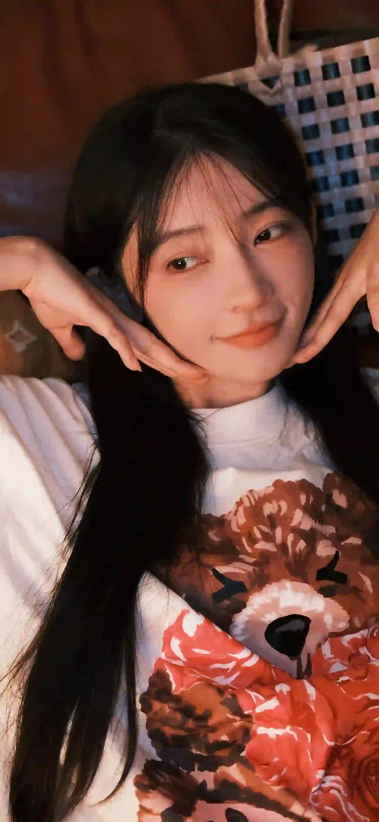 长发美女 甜美可爱女孩