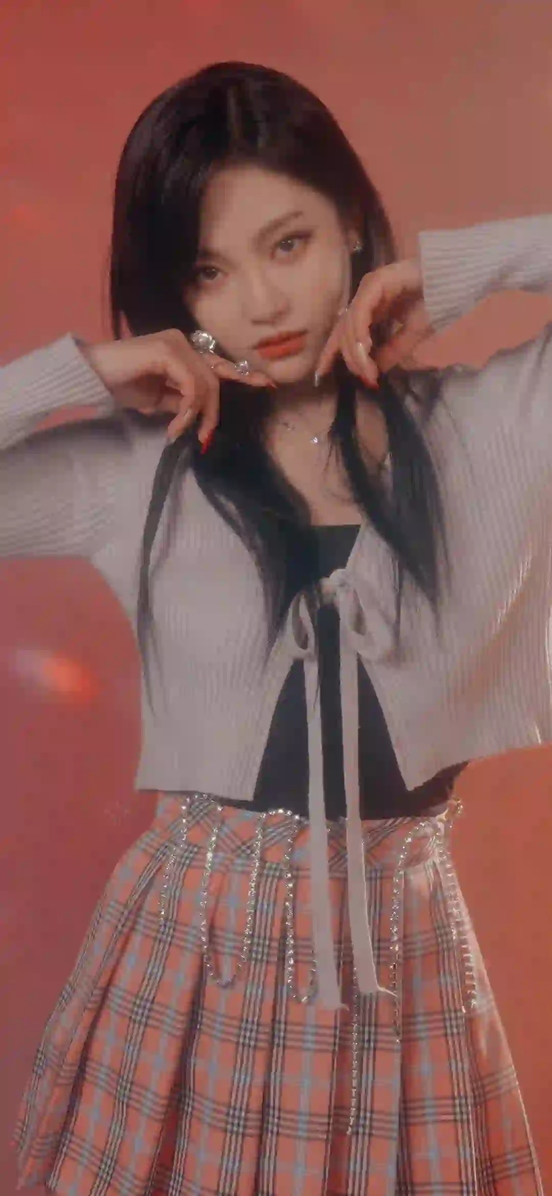 格子裙子 长发美女
