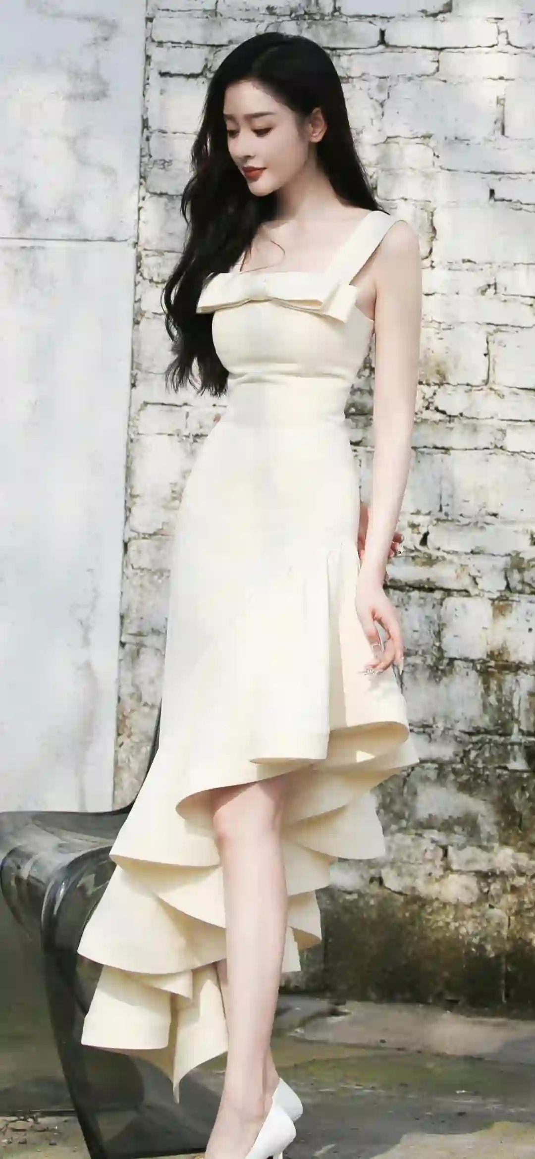 白色长裙 长发美女