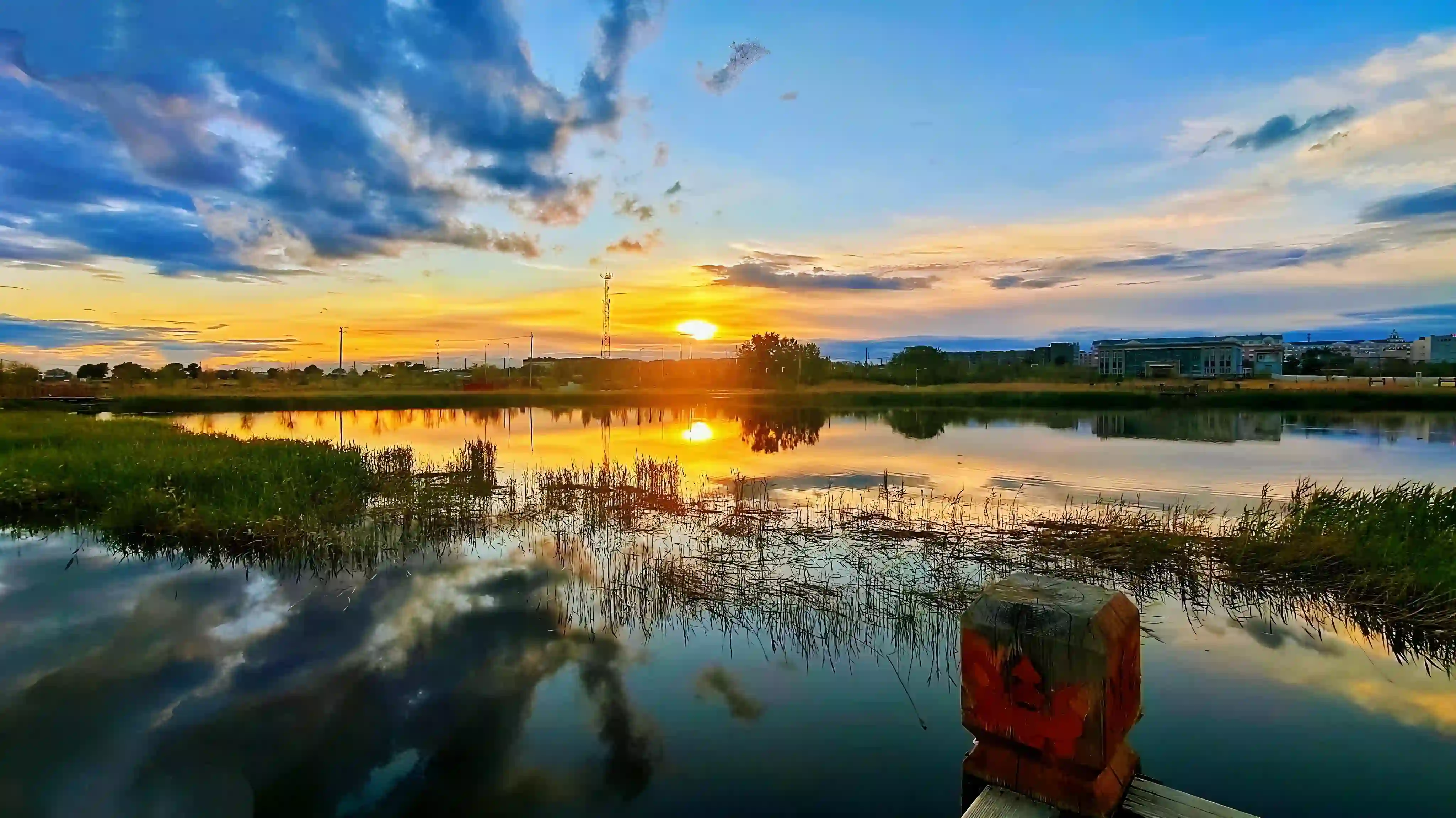 日落 湖面倒影 风景壁纸 晚霞 自然风光 治愈