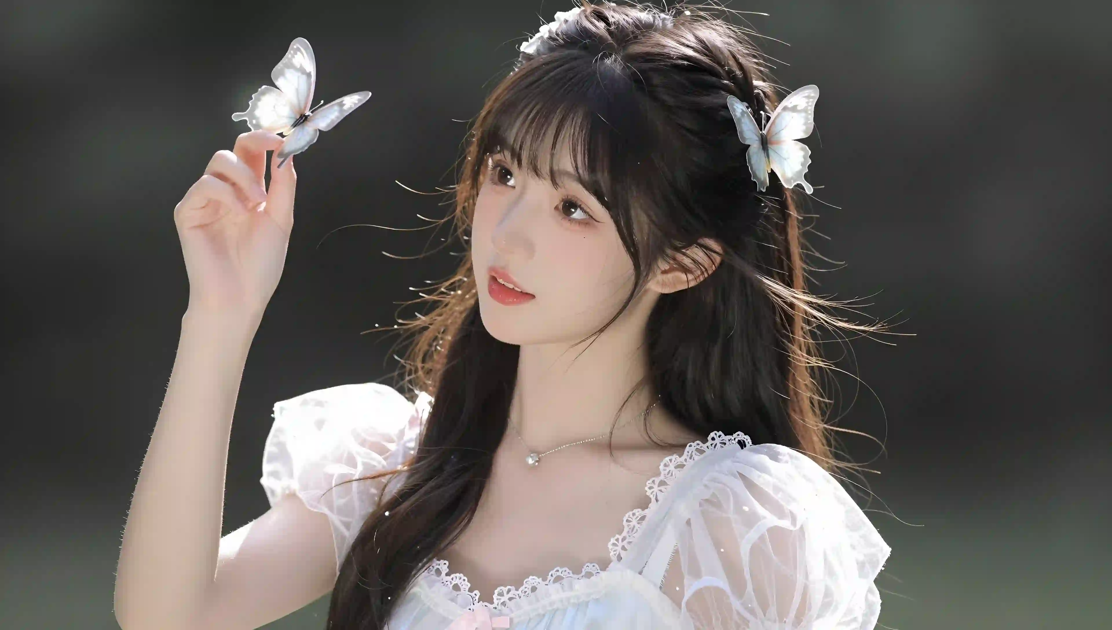 唯美少女 蝴蝶发饰 白色裙子 阳光 人像摄影 唯美壁纸