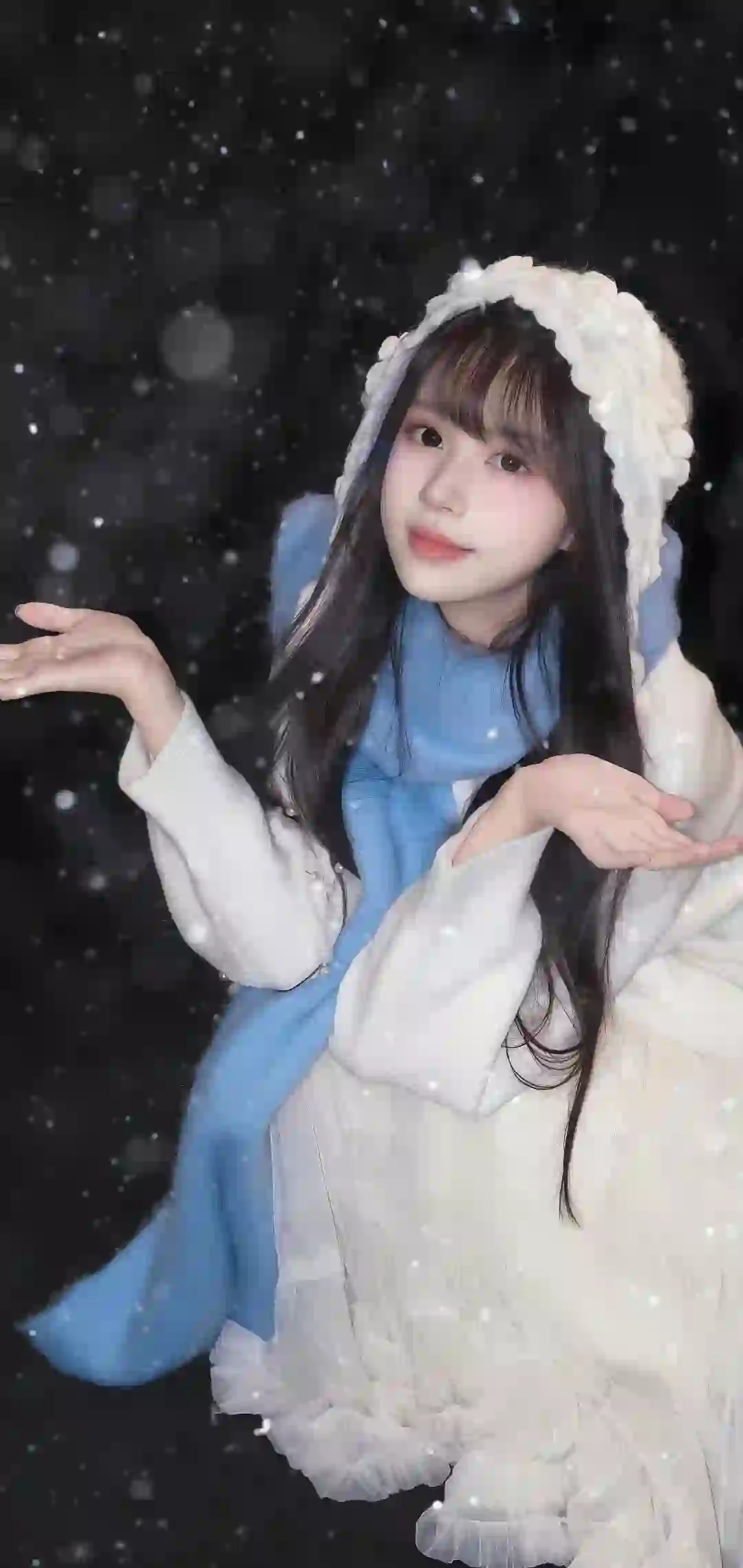 长发白裙美女 户外 白色雪花