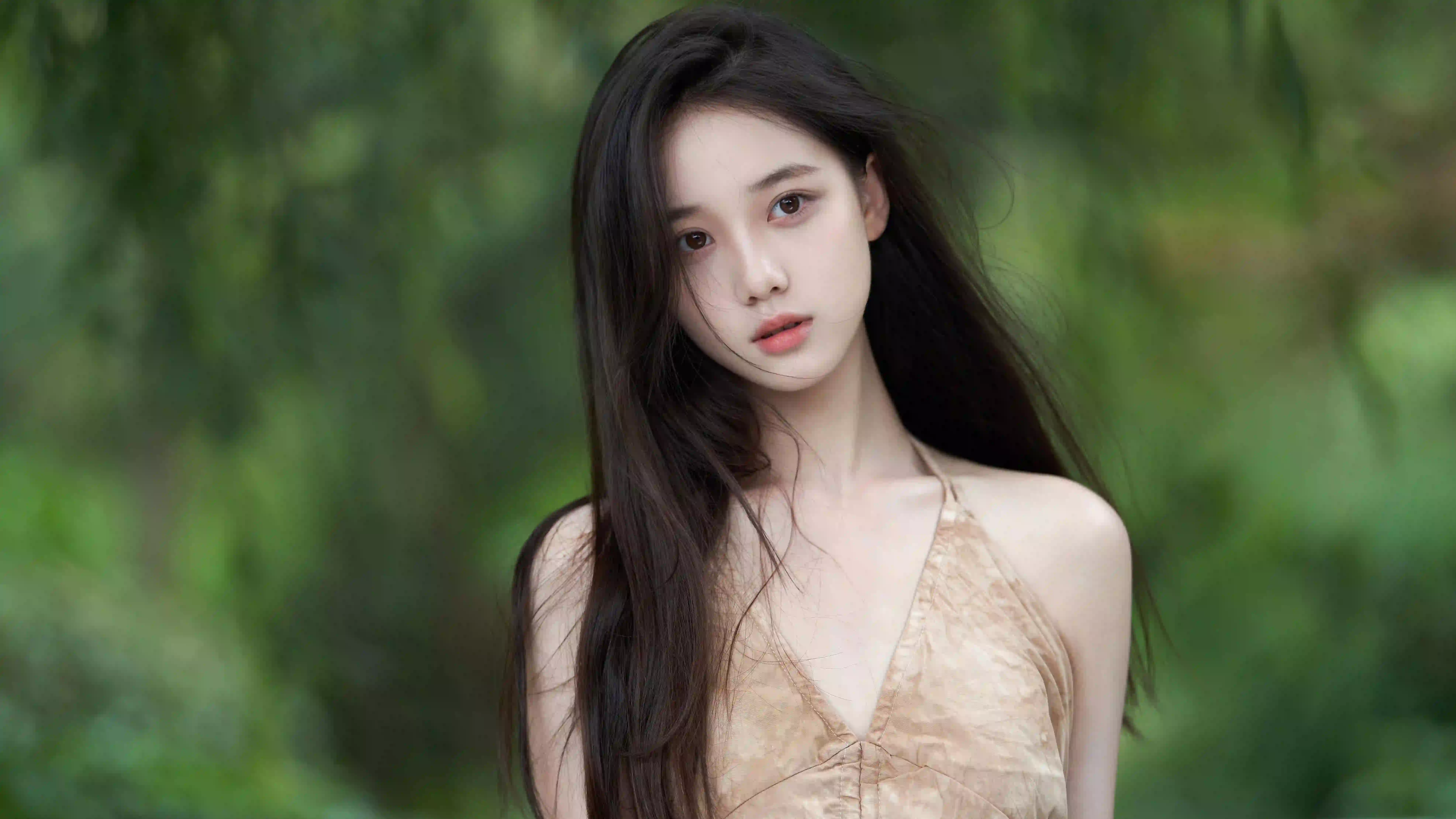 森系美女，温婉气质长发美女李瑜森系写真壁纸图片