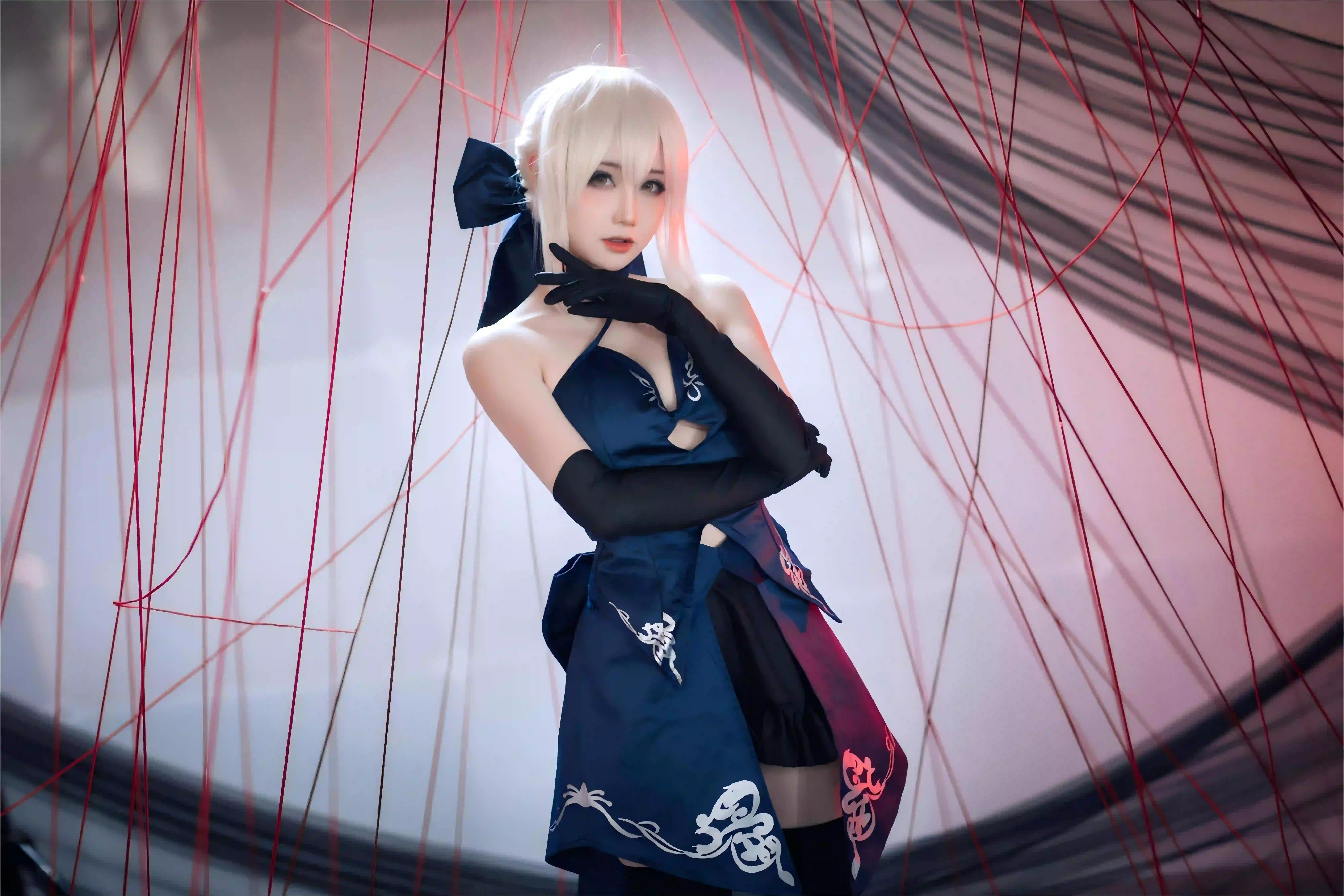 酷酷的coser 白色头发