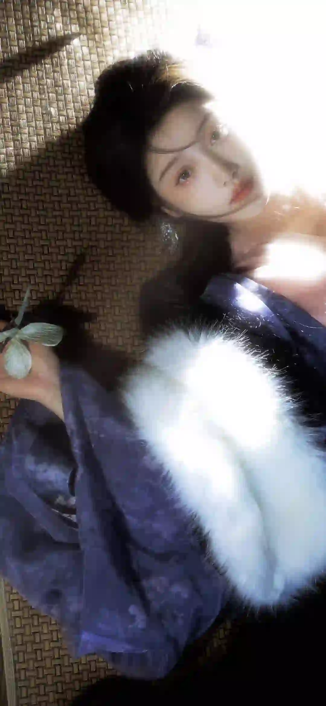 长发美女 古风汉服 个性 唯美 光影 白色毛茸茸