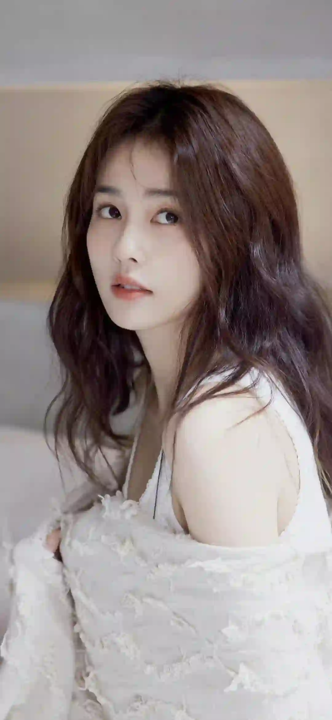 白鹿 长发性感美女 写真
