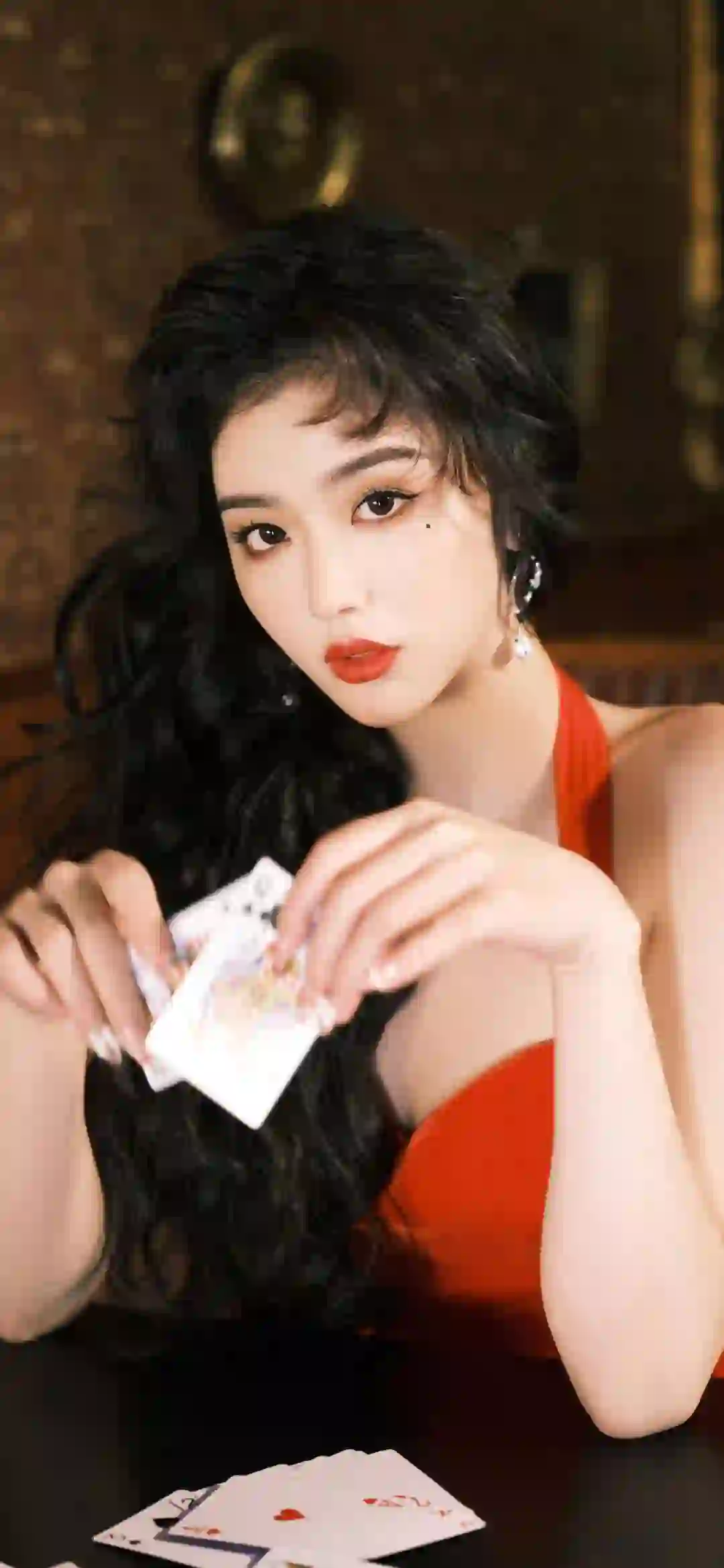 古风造型 长发美女 古风美女 孔雪儿 红色裙子 扑克牌