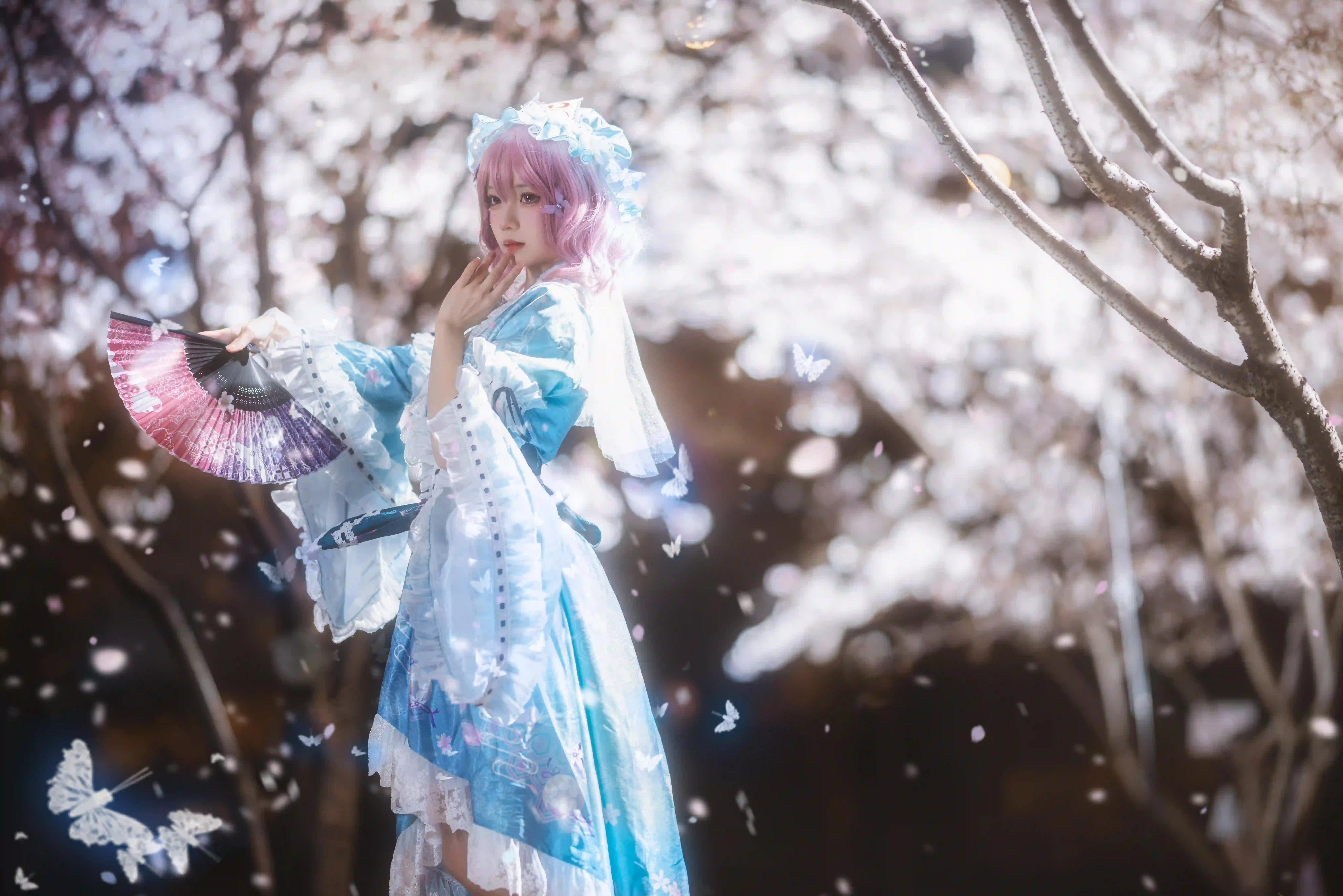 Coser 蓝色长裙 雪 冬日 长发美女 户外