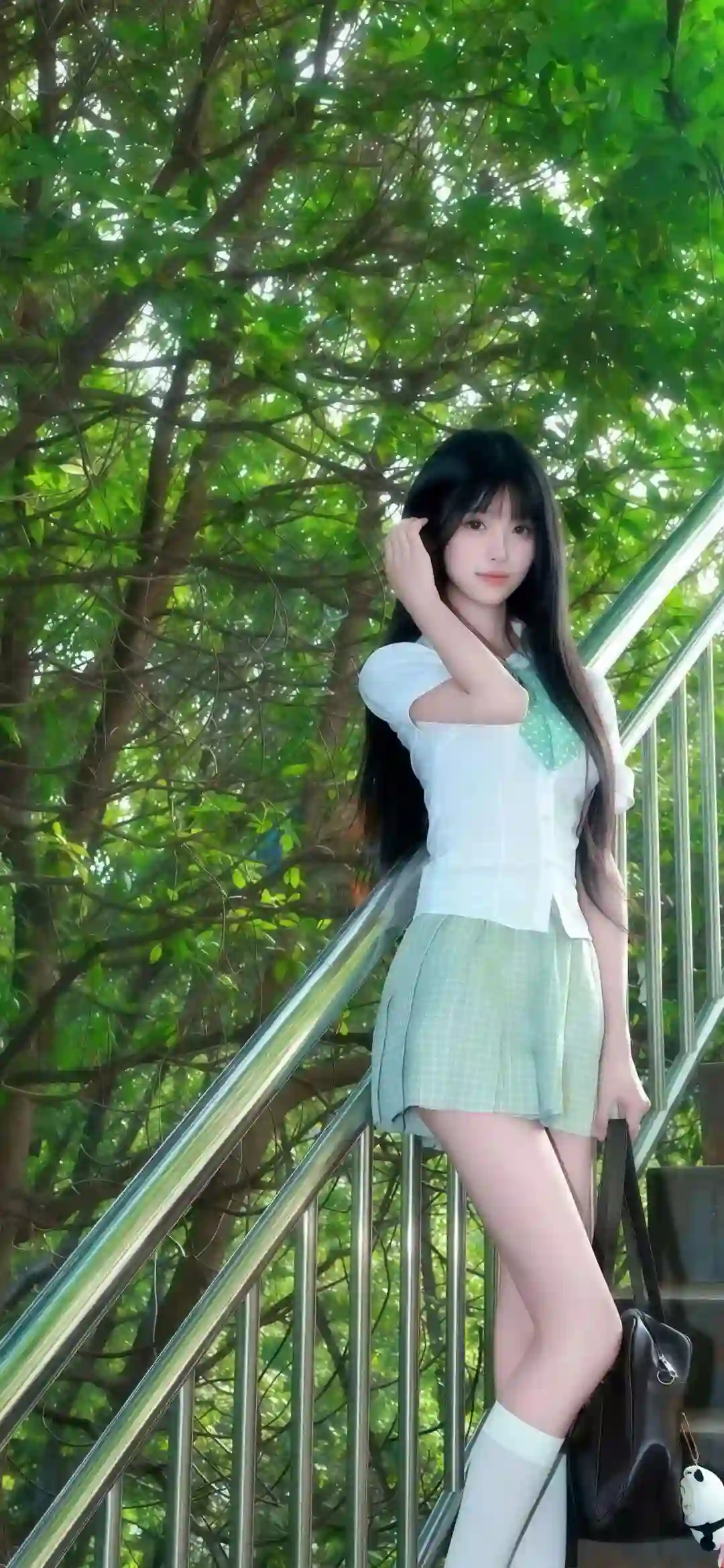 JK制服 少女 楼梯 绿树 清新 长发 阳光