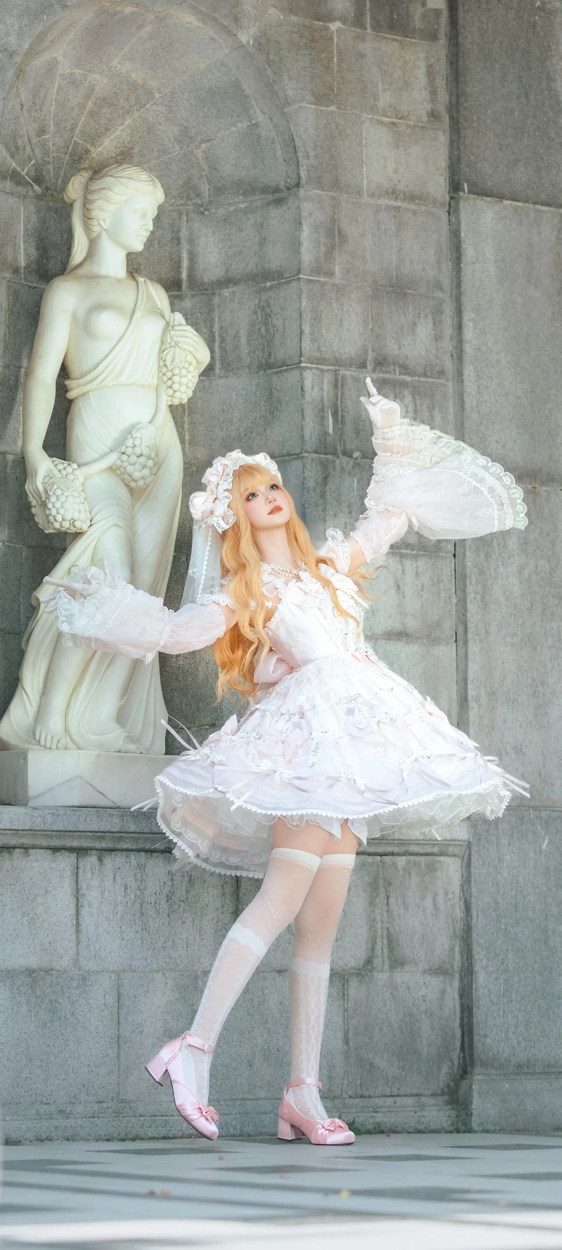 白色Lolita COS 可爱女孩