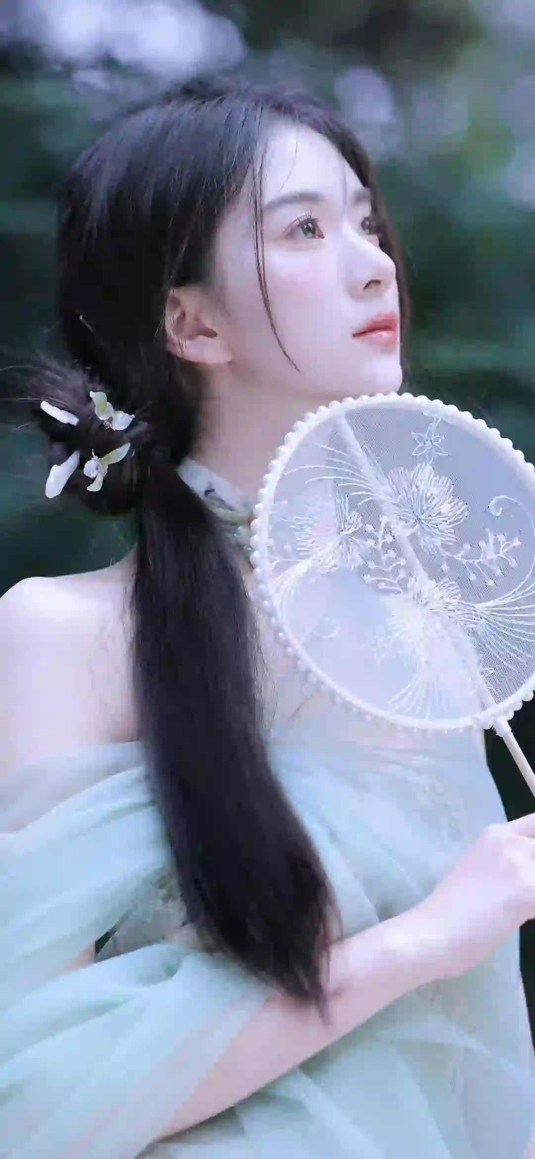 长发清纯美女 古风韵味 扇子