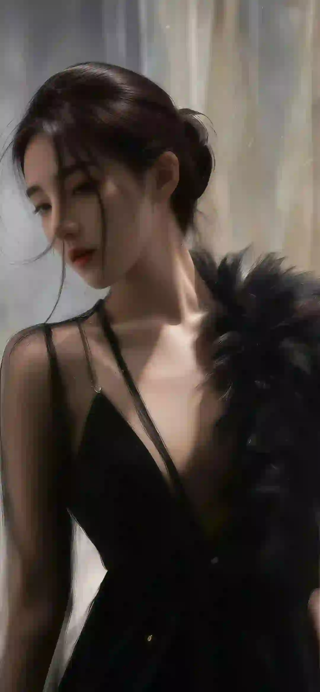 性感美女 黑色长裙 长发美女 吊带