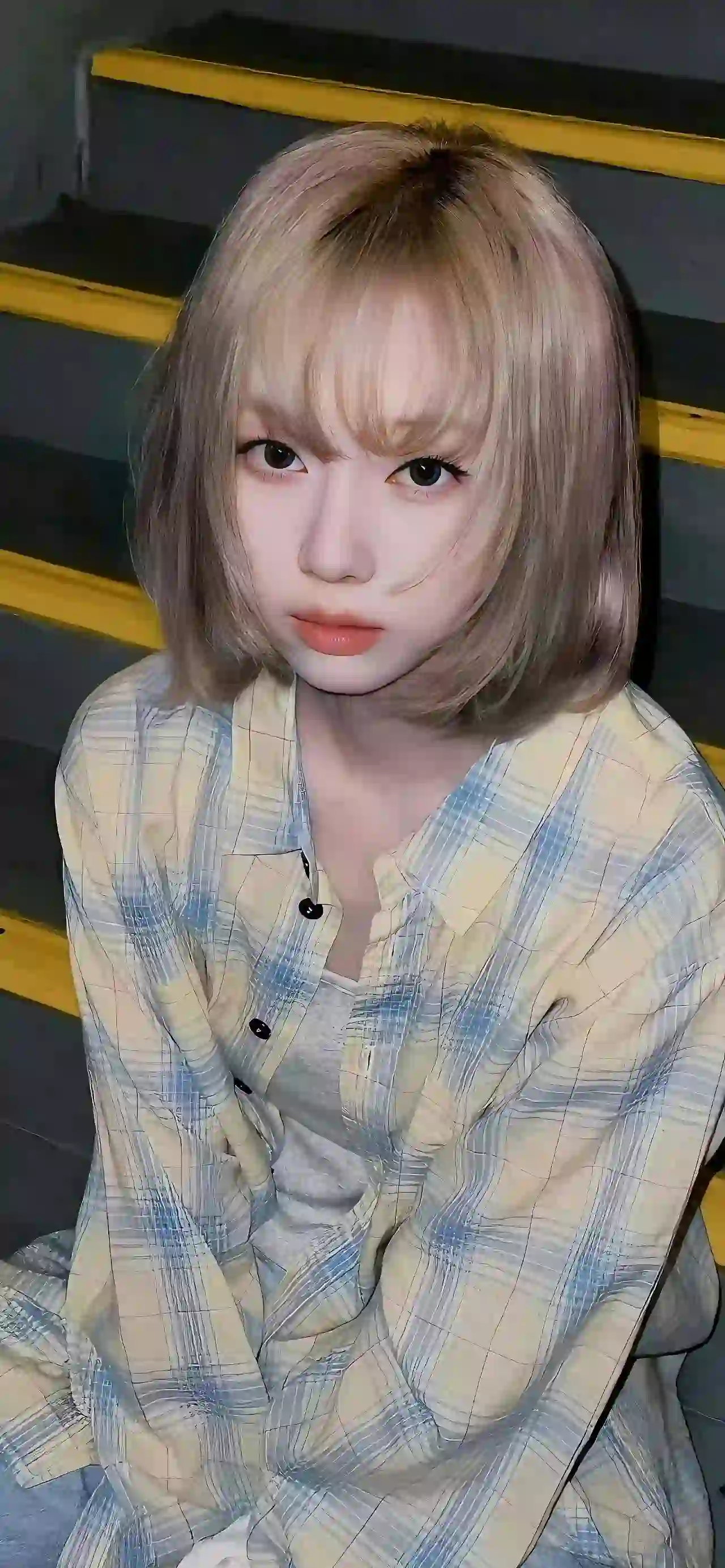 格子衫女孩  短发可爱女孩 清纯