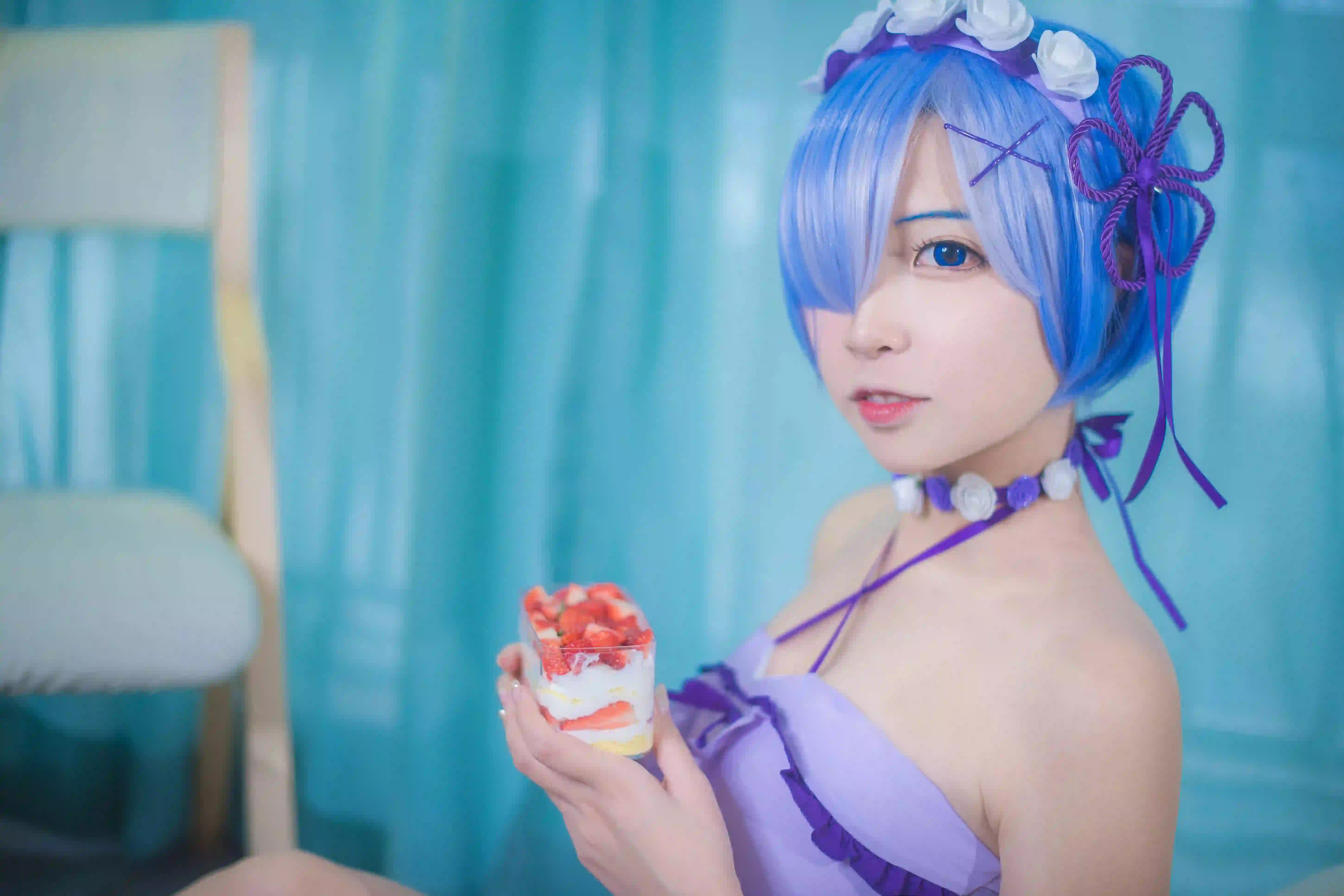 二次元cos 短发美女 性感 紫色 紫色裙子 草帽蛋糕