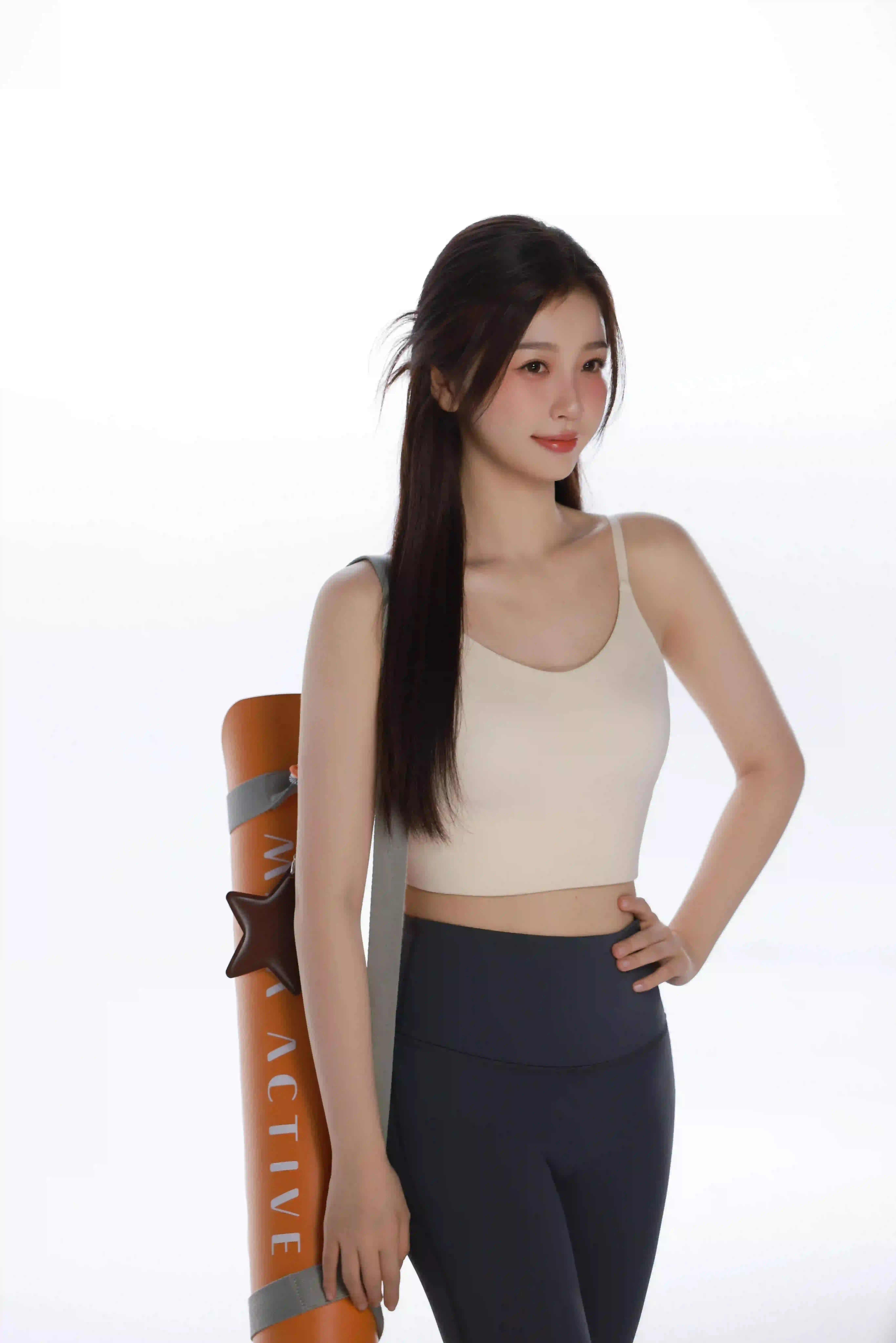 瑜伽裤 虞书欣 性感美女 写真