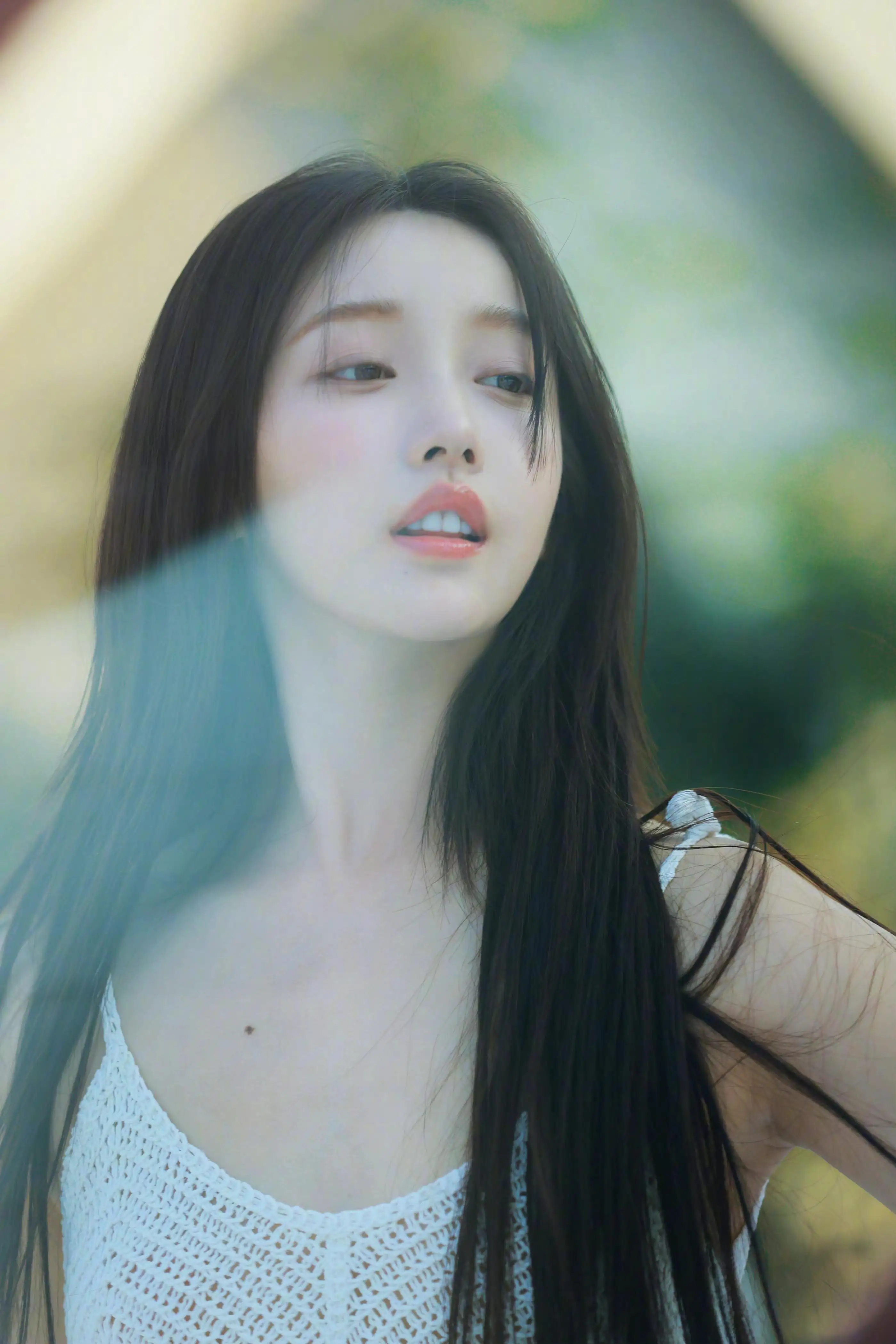 小清新长发可爱美女姜贞羽
