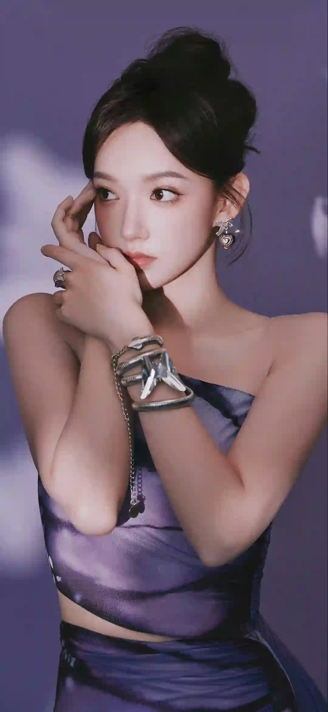特色首饰 抹胸长裙美女 性感美女