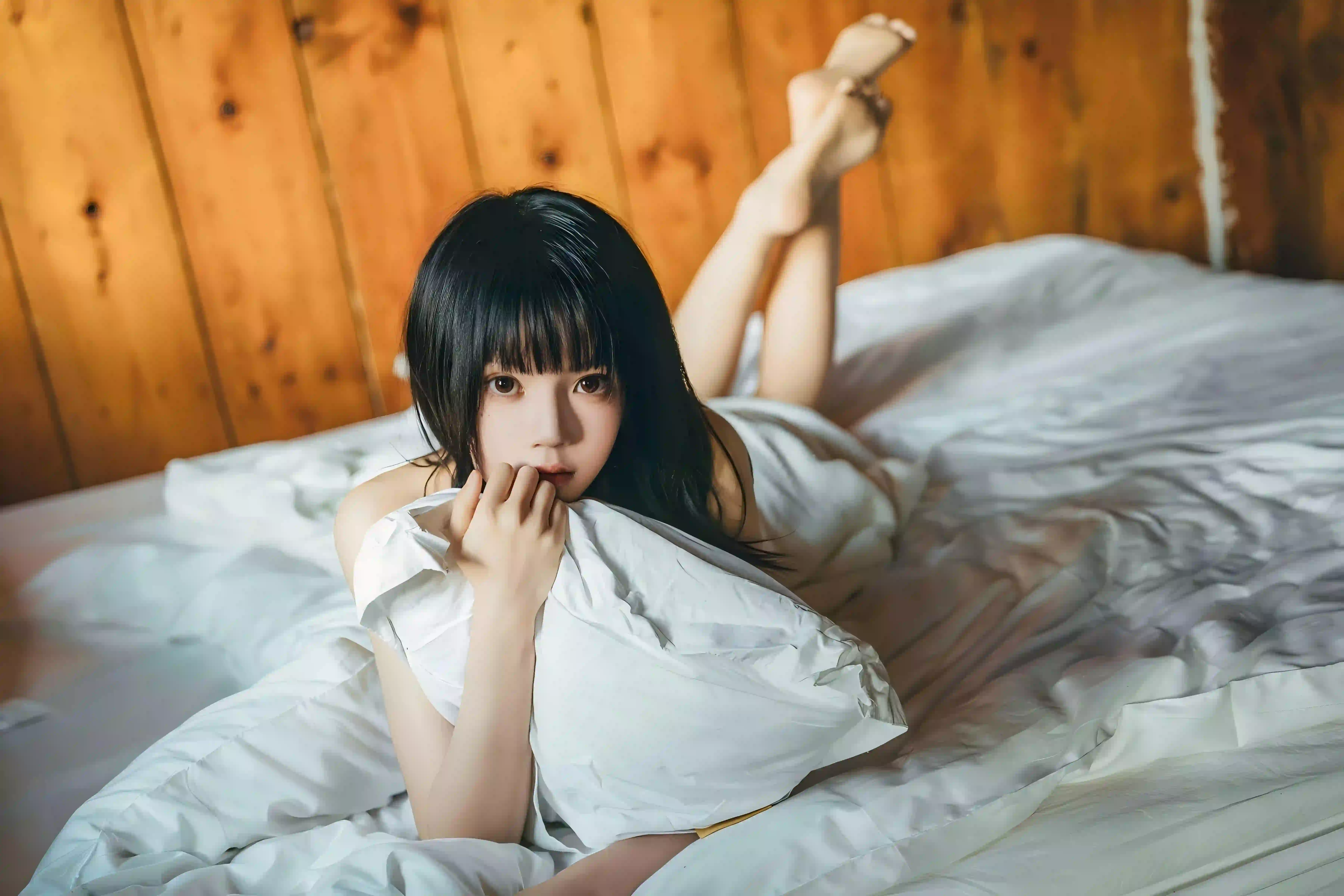 长发清纯美女 居家写真 长腿美女 清纯
