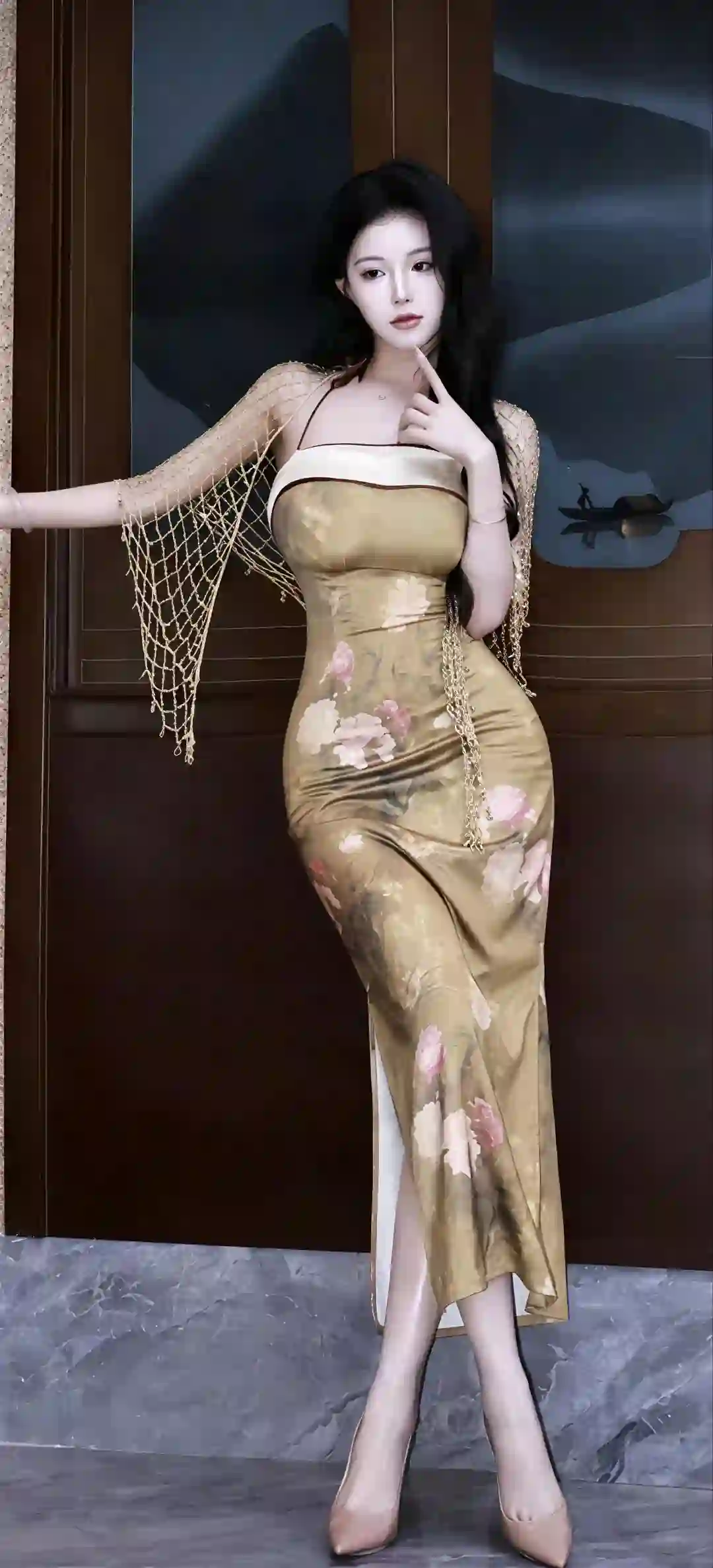 金色花卉 旗袍美女 高级感 站姿 优雅 水墨画