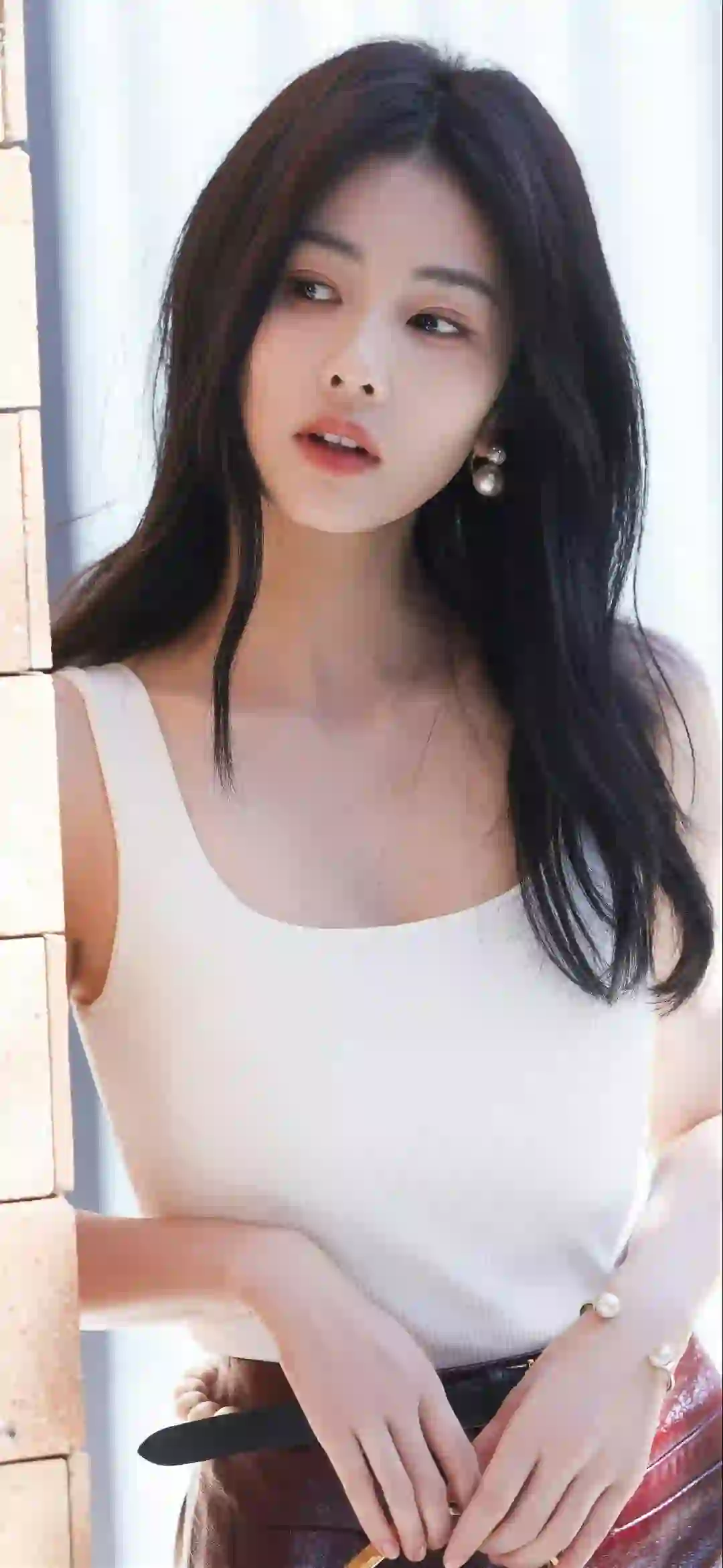 明星美女 白鹿 白色衣服