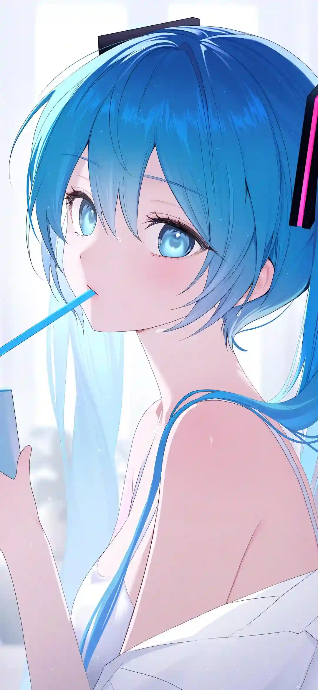 动漫女孩 初音未来 蓝色头发 蓝色长发 白色吊带装 可爱女孩