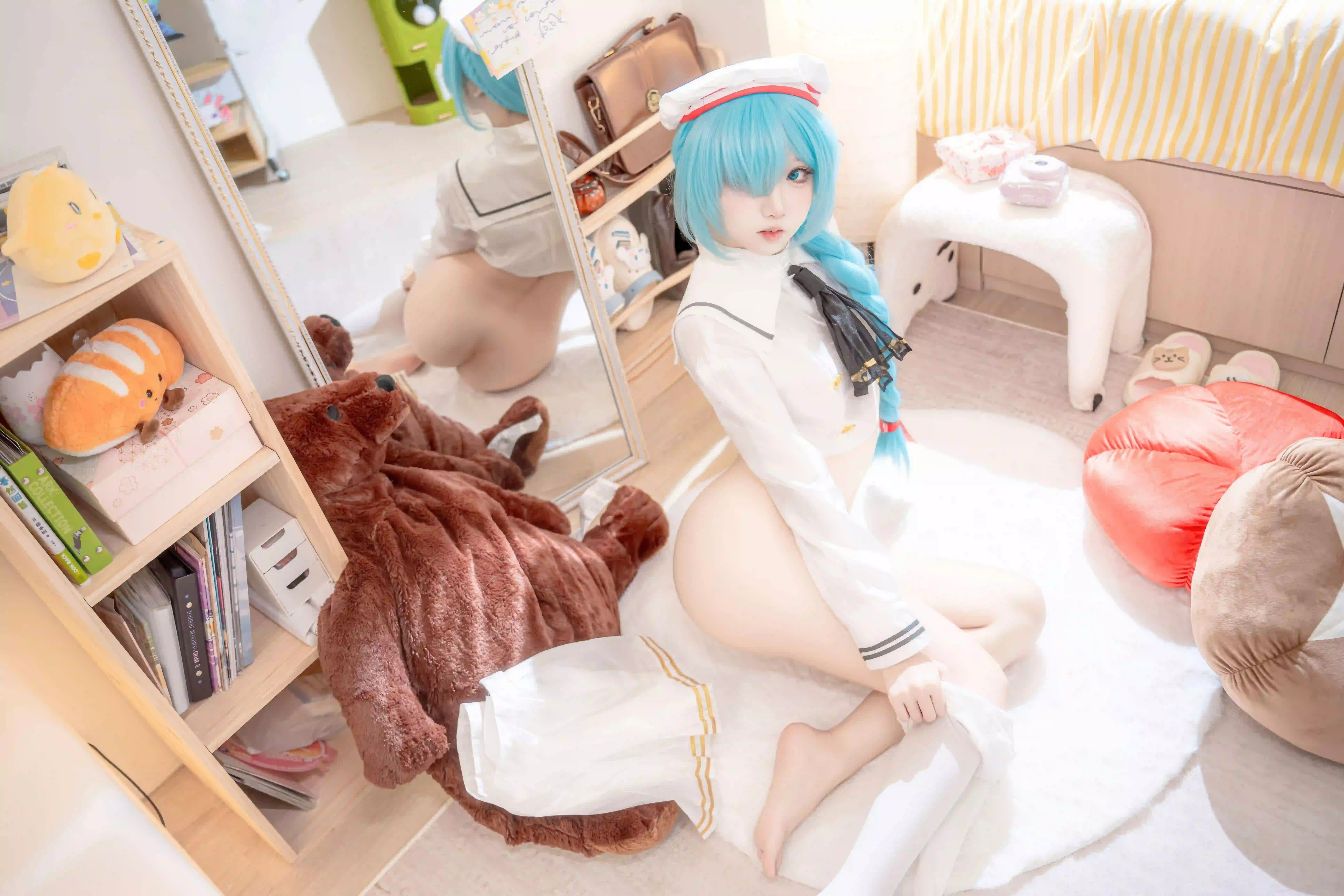 蓝色头发  性感美女 居家写真 丝袜美腿