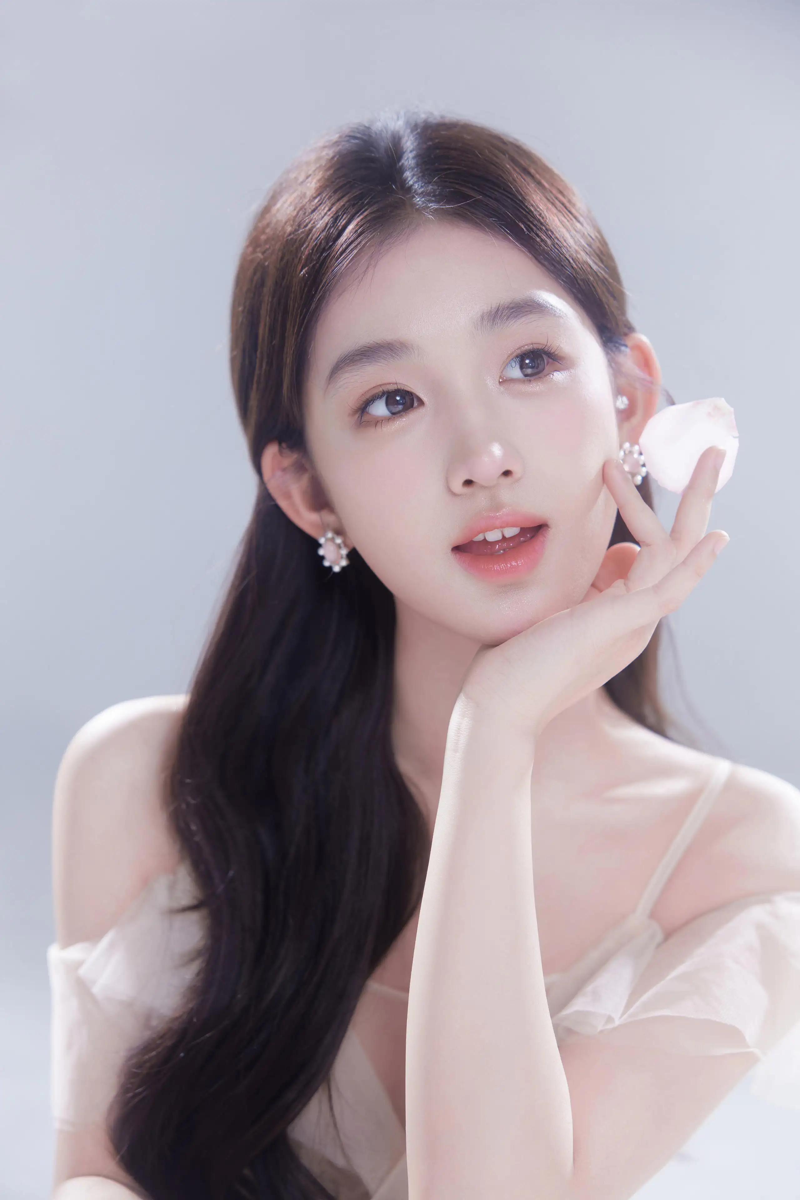 可爱高清美女黄玉瑶4K手机