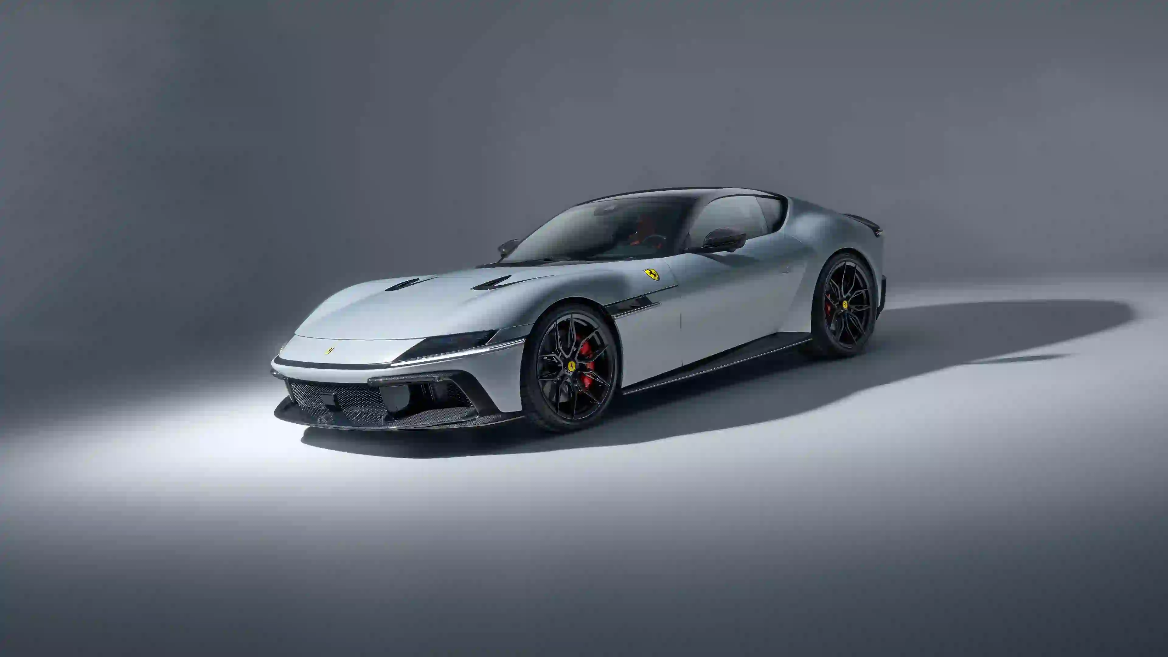 法拉利 Ferrari 12Cilindri Novitec