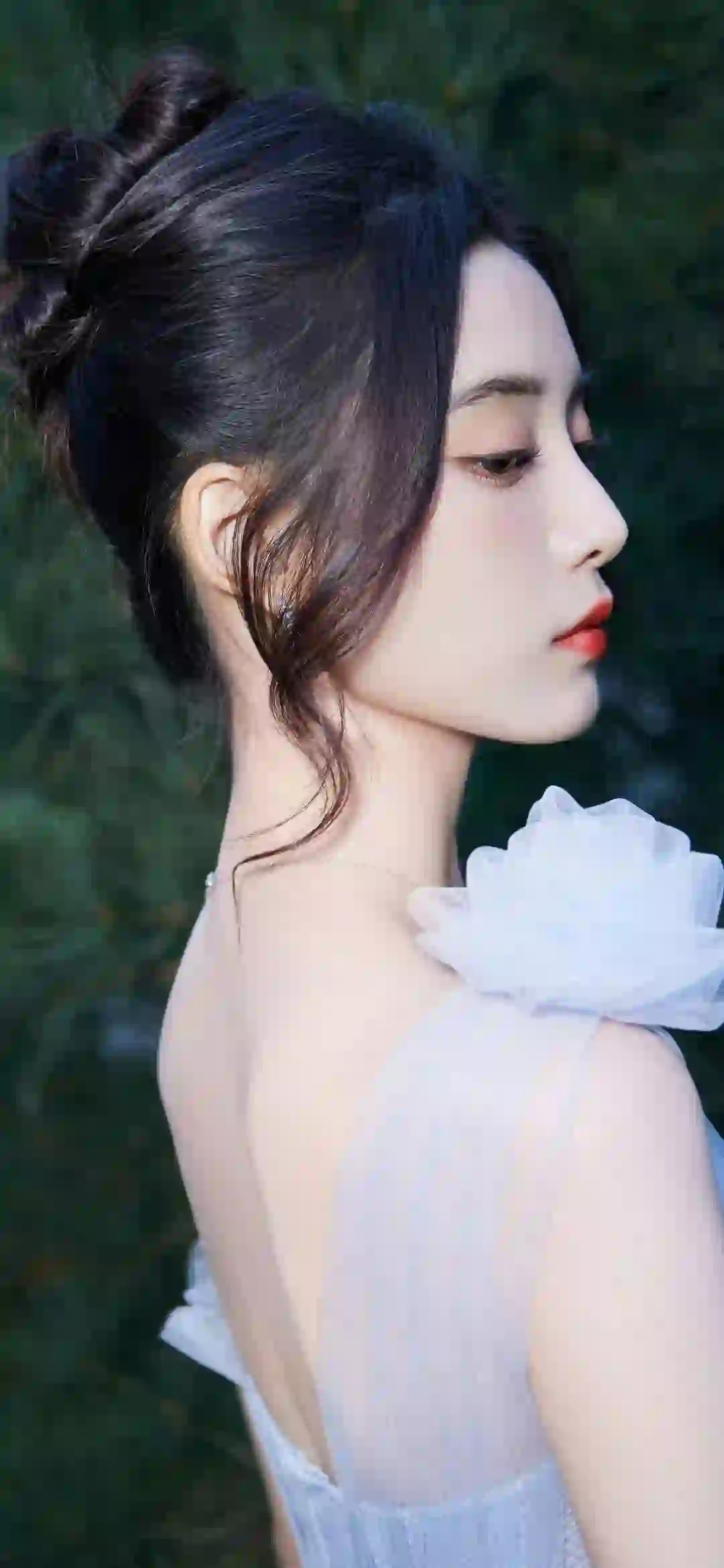 长发美女 漏背装 户外写真 