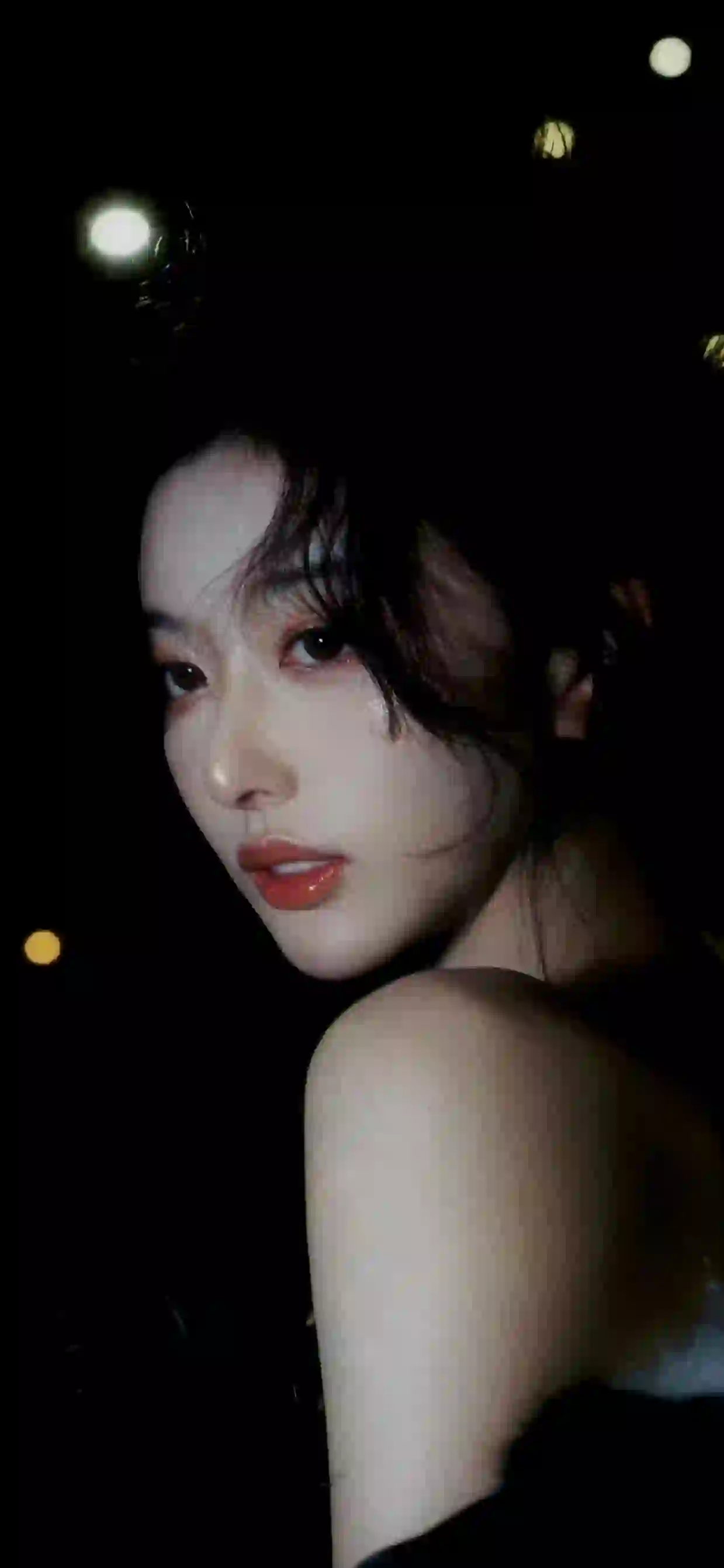 明星 孔雪儿 长发美女  甜妹 灯光