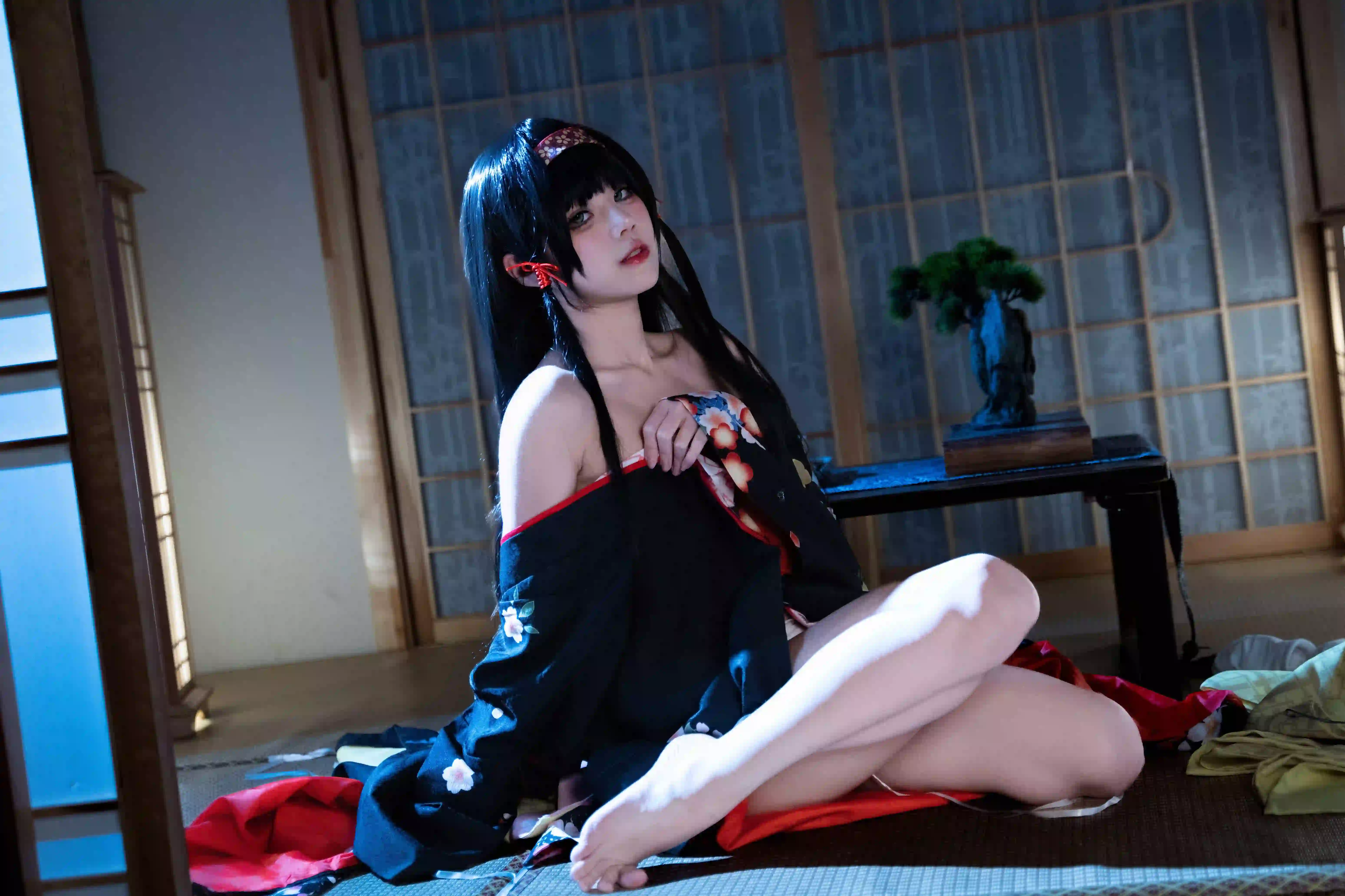 日式穿搭 长腿美女 性感美女 和服 腿 美腿 黑色和服