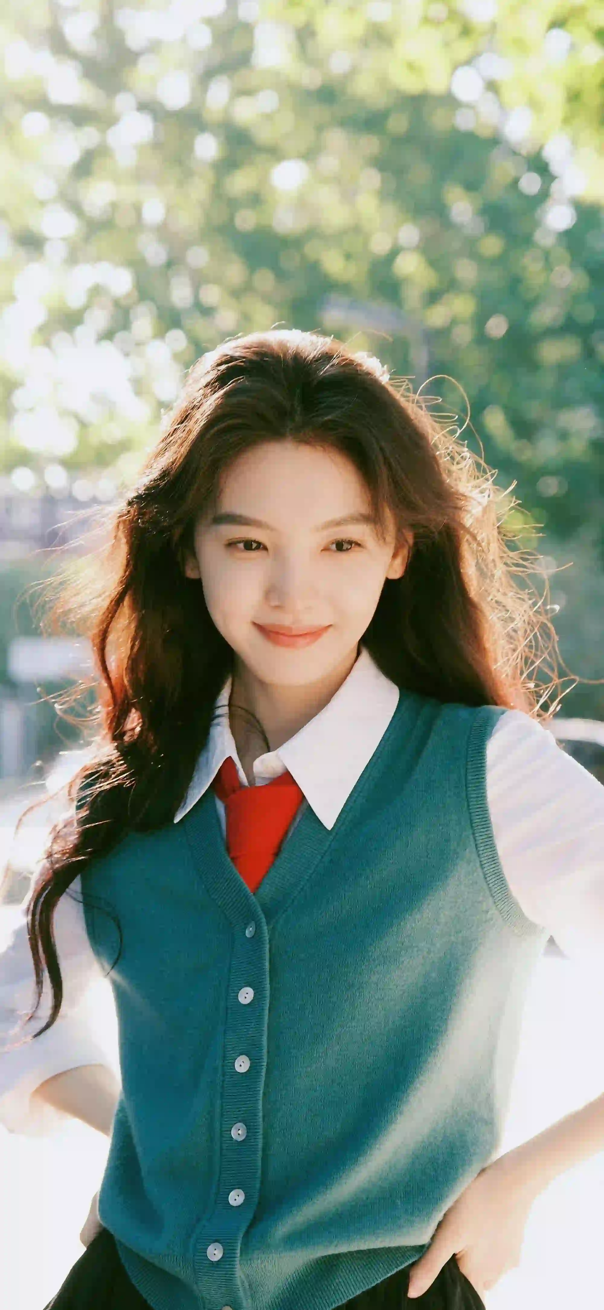 章若楠 长发美女 甜美女孩 绿色衣服
