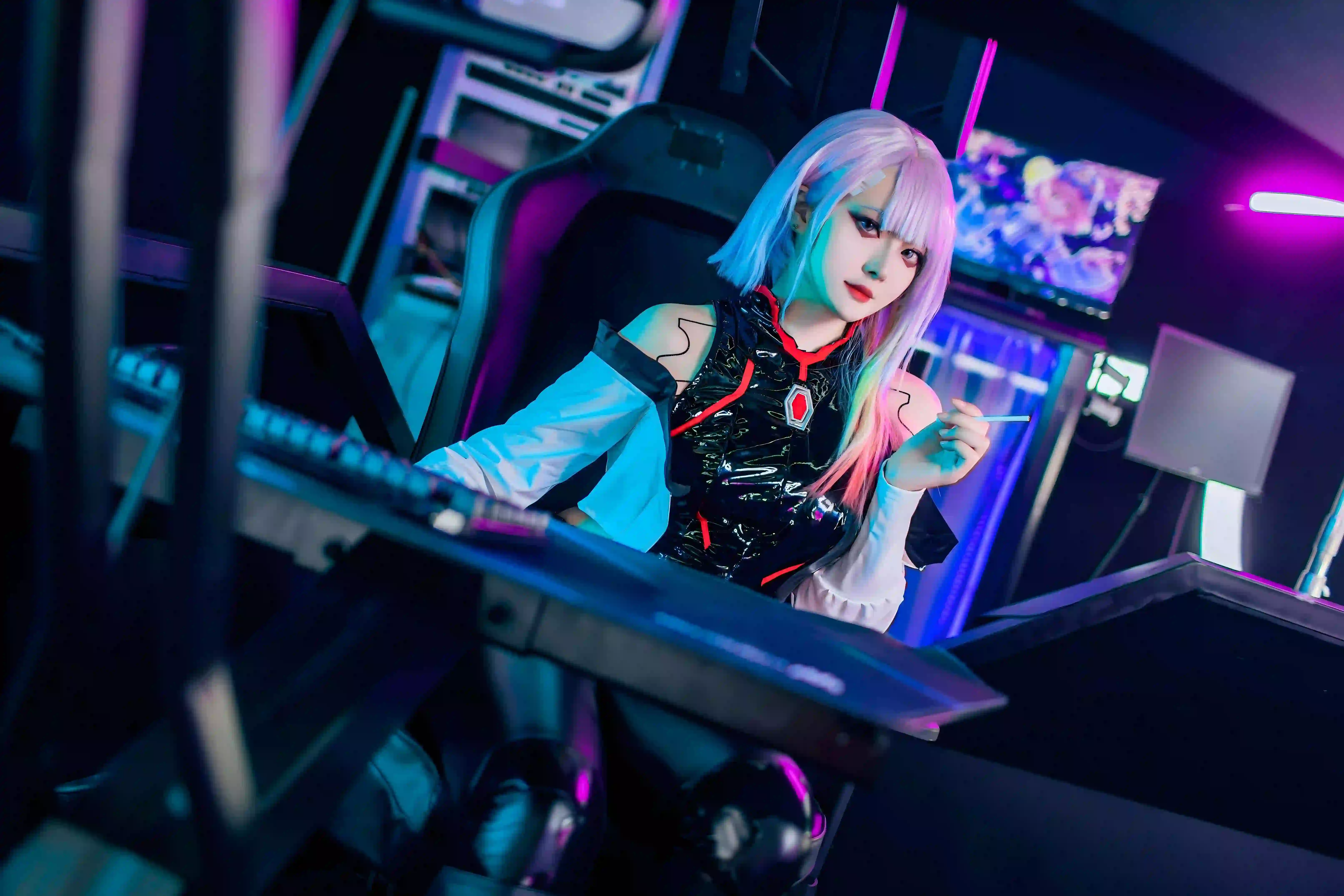 机车 赛博朋克 长发美女 游戏 game