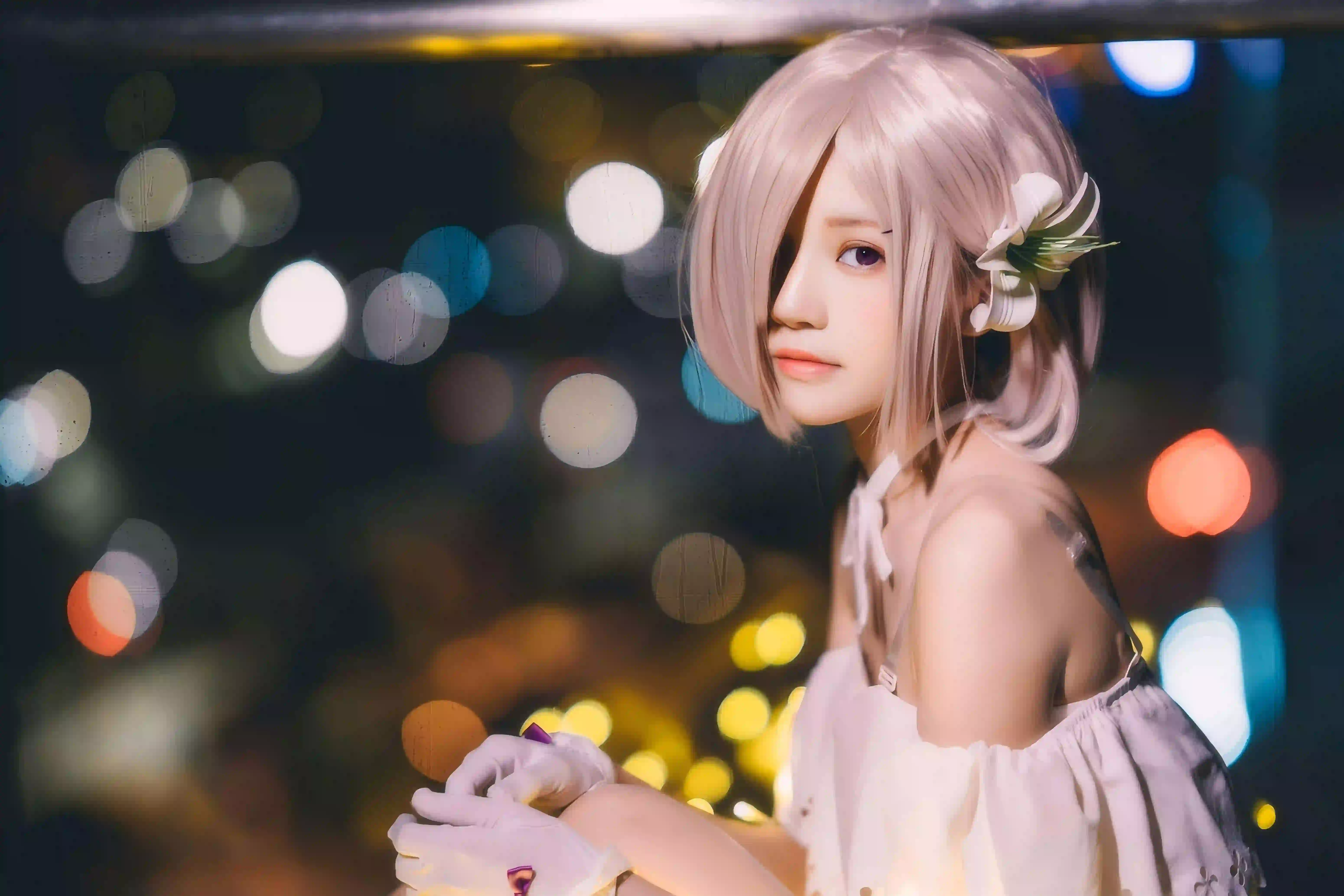 优雅 cos 霓虹灯光