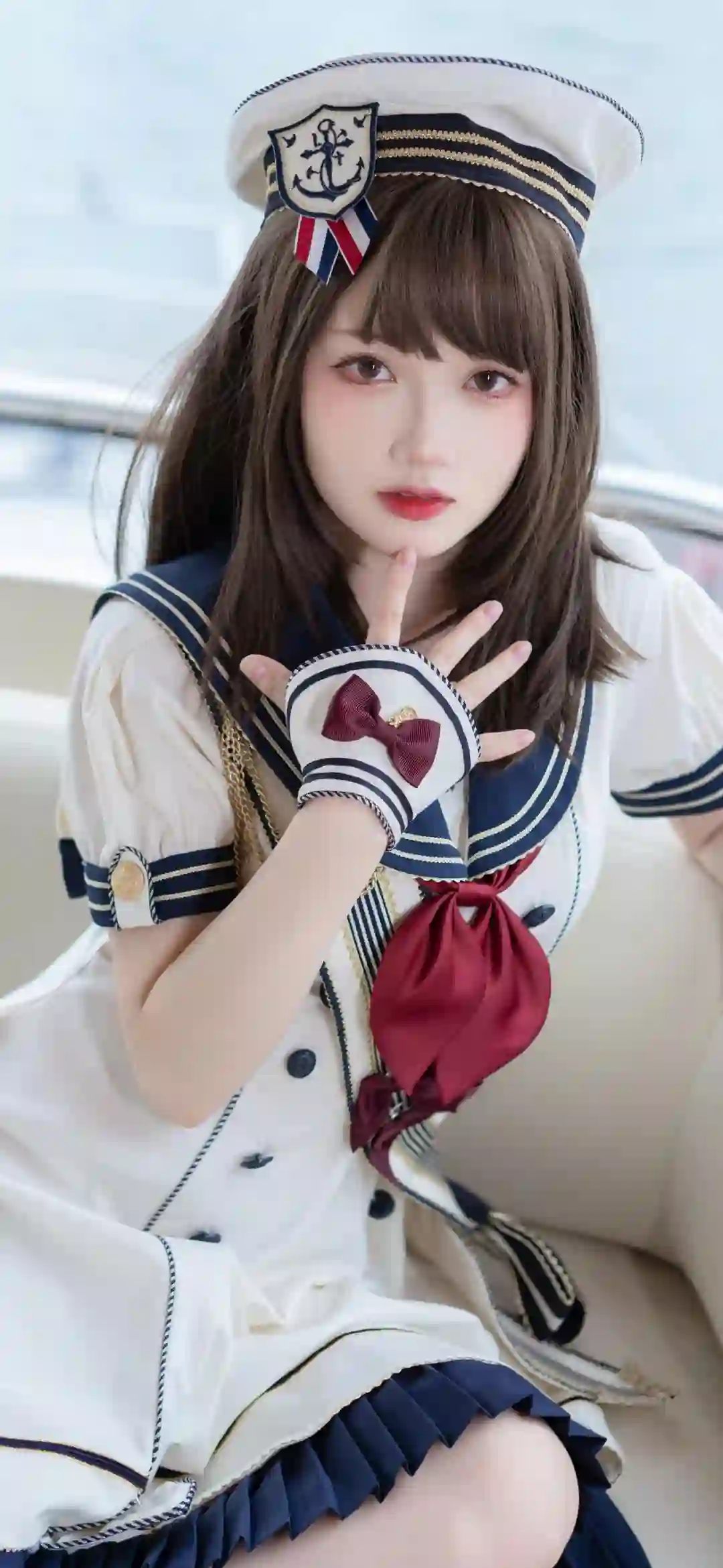 长发可爱女孩 水手服
